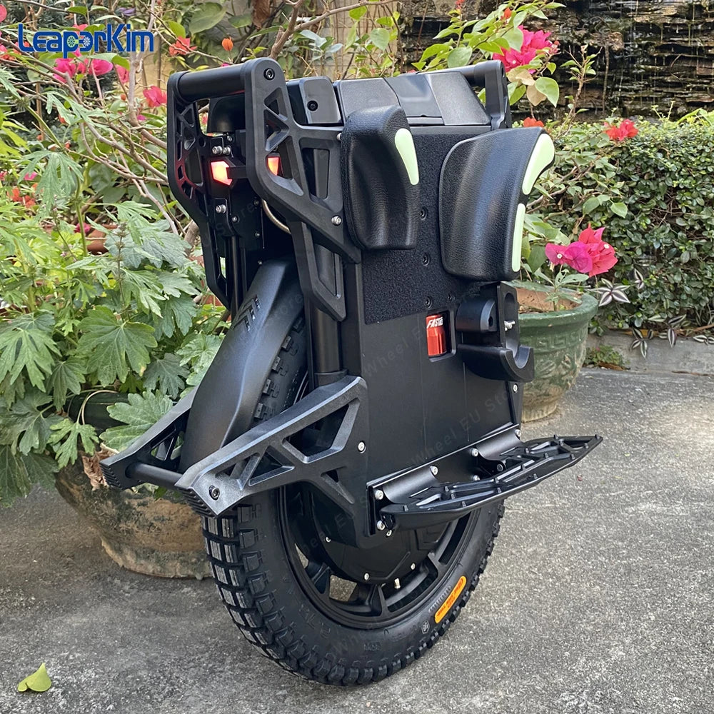 Newest LeaperKim Veteran Lynx 50S 151.2V 2700Wh 50S Battery 3200W Motor 2.75-14 Tire High Torque Lynx Electric Unicycle