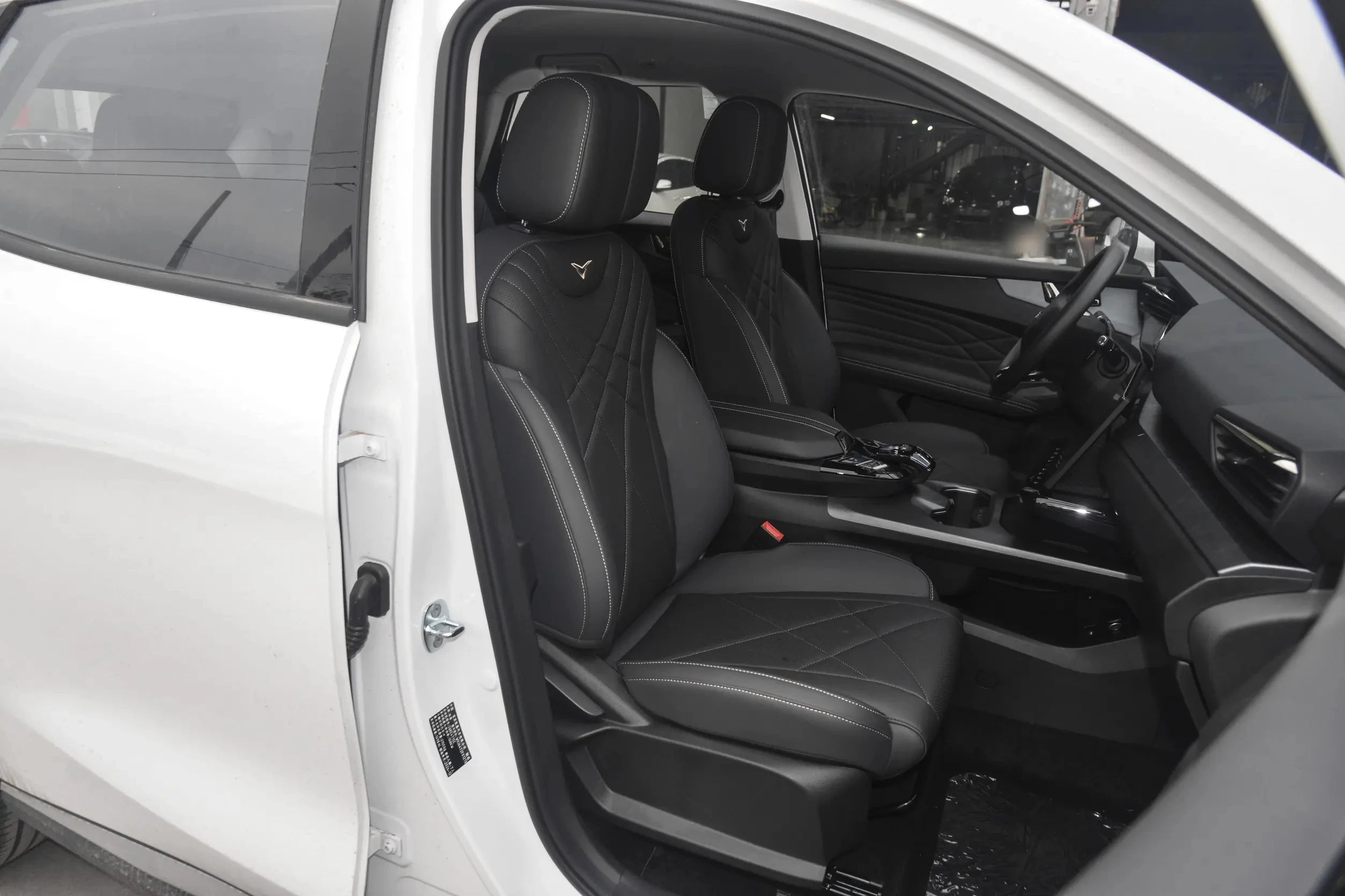 Africa Special Deal Kaiyi X7 SUV 1.6T 7DCT LHD China Suv Cars Kaiyi X7 Kunlun New Cars in Stock