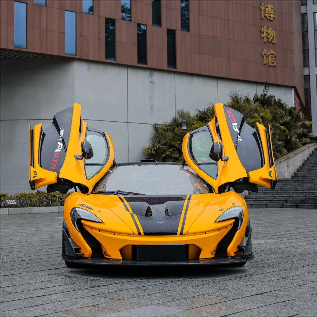 High Quality P1 Car Side Skirt Bumper Wing Exterior Decoration Tool Kit Suitable for McLaren P1 GTR Dry Carbon Fiber Body Kit