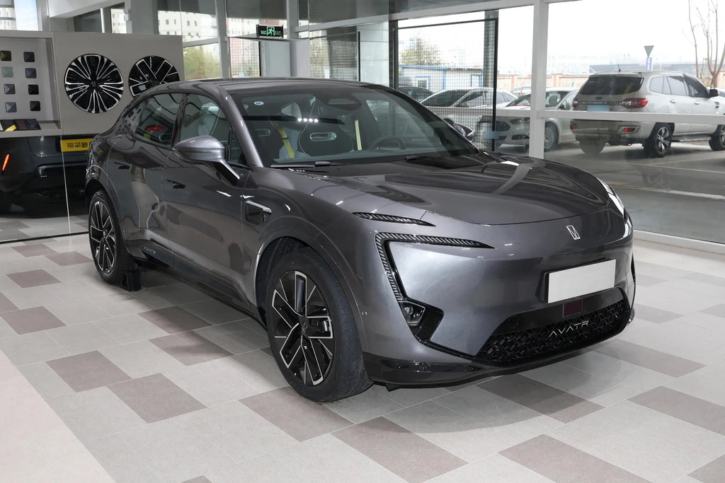 2025 Hot Sale Changan Avatr 11 EV New Luxury Auto SUV with Extended Range Adult Electric Car for Left-Steering Drivers
