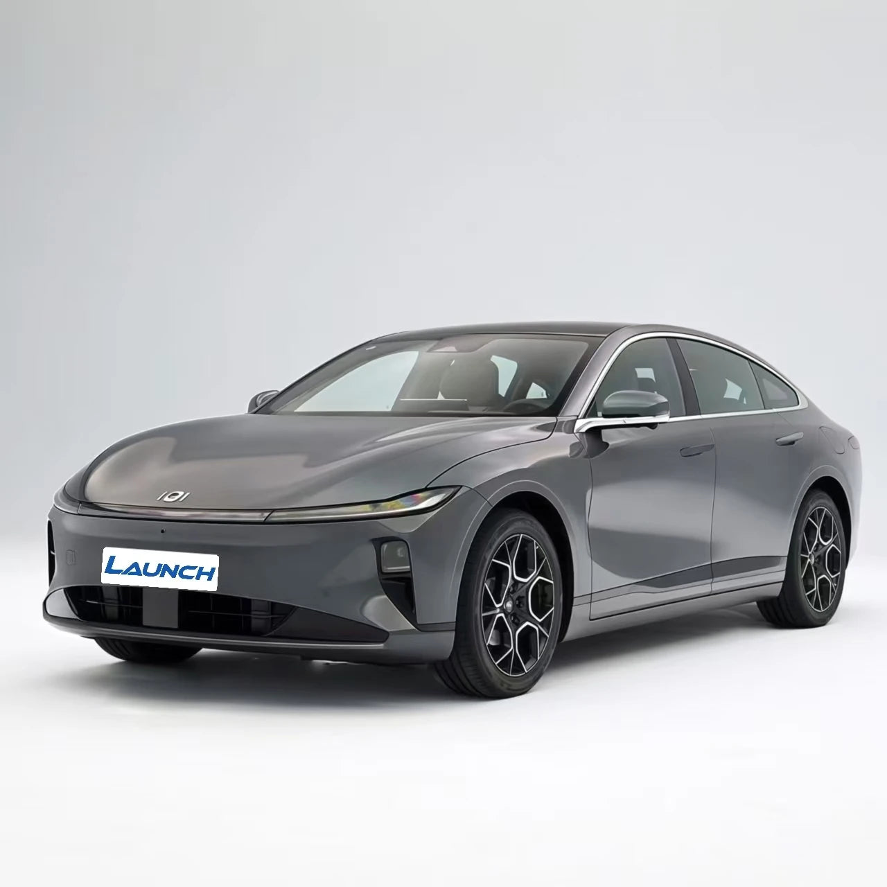 2025 Qiyuan A07 New Energy Car China 1200km Range 5 Seats 172Km/h Speed R19 Tire Size Pure Electric Lithium Iron Phosphate
