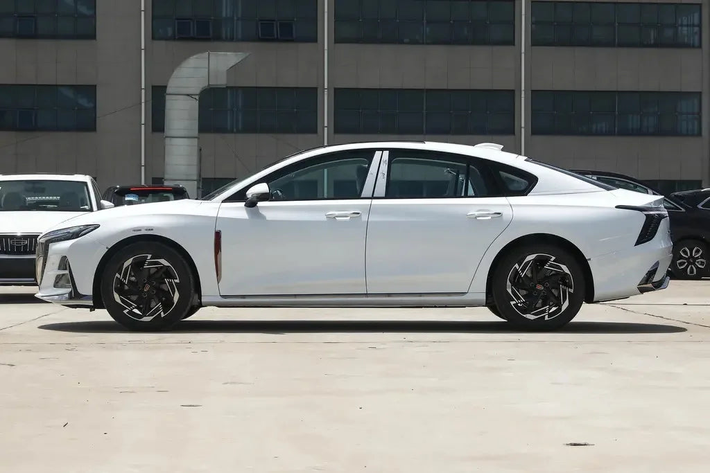 China Hongqi Automobile H6 Model Mid-sized Smart Car 2.0T Automatic Mid-to-High-end Car