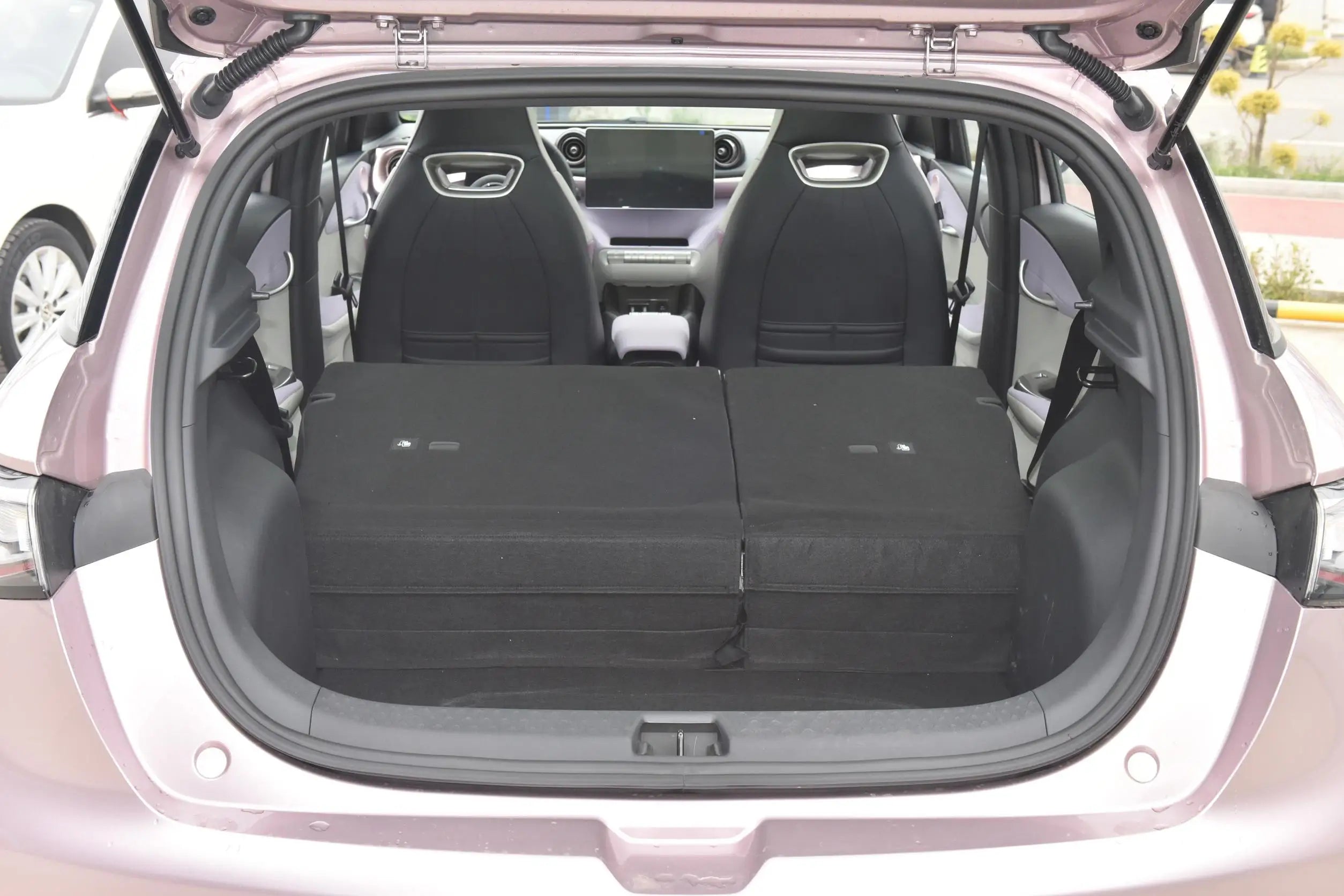 Wholesale Right-hand Drive Byd Dolphin Han Qin Plus Song Automatic New Electric Cars for Adults in Stock Ev Cars Made in China