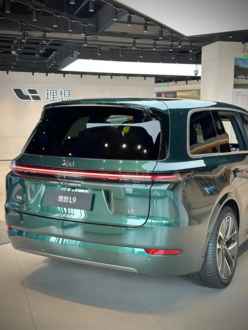 Li L9 Pro Max Luxury SUV New Energy Vehicles Comfortable Lixiang Electric Car Ideal Li Xiang L9 Pro Max