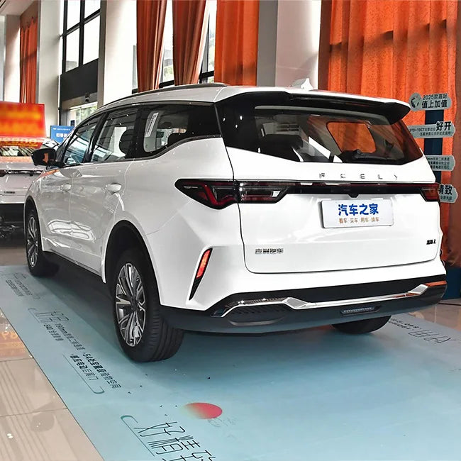 2025 for Geely Jiaji MPV Car Prepayment 5 Set New Made in China Comfortable 6-Seater Leather Seats Spacious Family Cars Rear