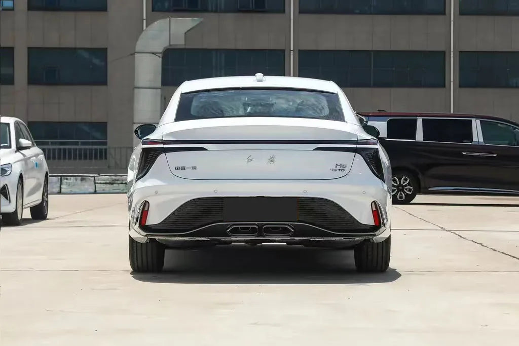 China Hongqi Automobile H6 Model Mid-sized Smart Car 2.0T Automatic Mid-to-High-end Car