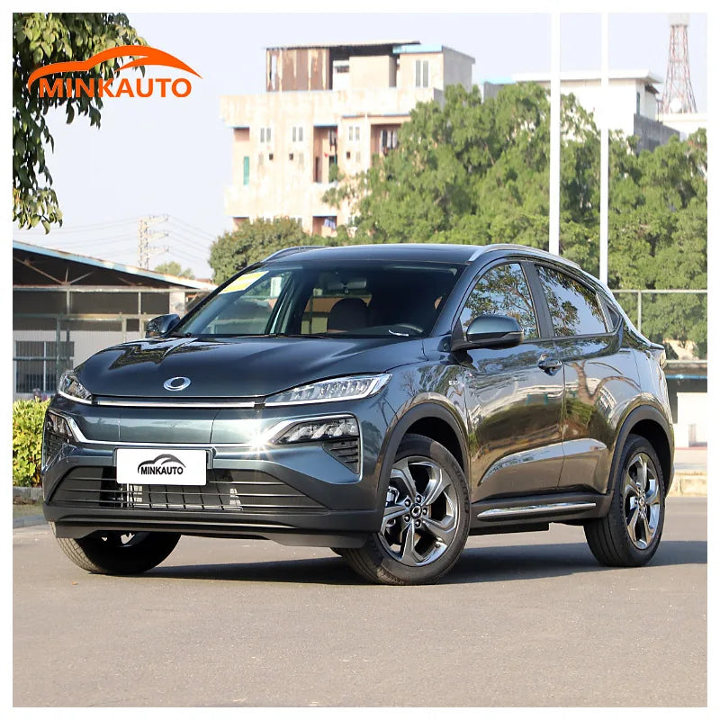 2023 High Quality Automotive Auto Cars Dongfeng Mnv Spacious High Speed Electric Car for Adults
