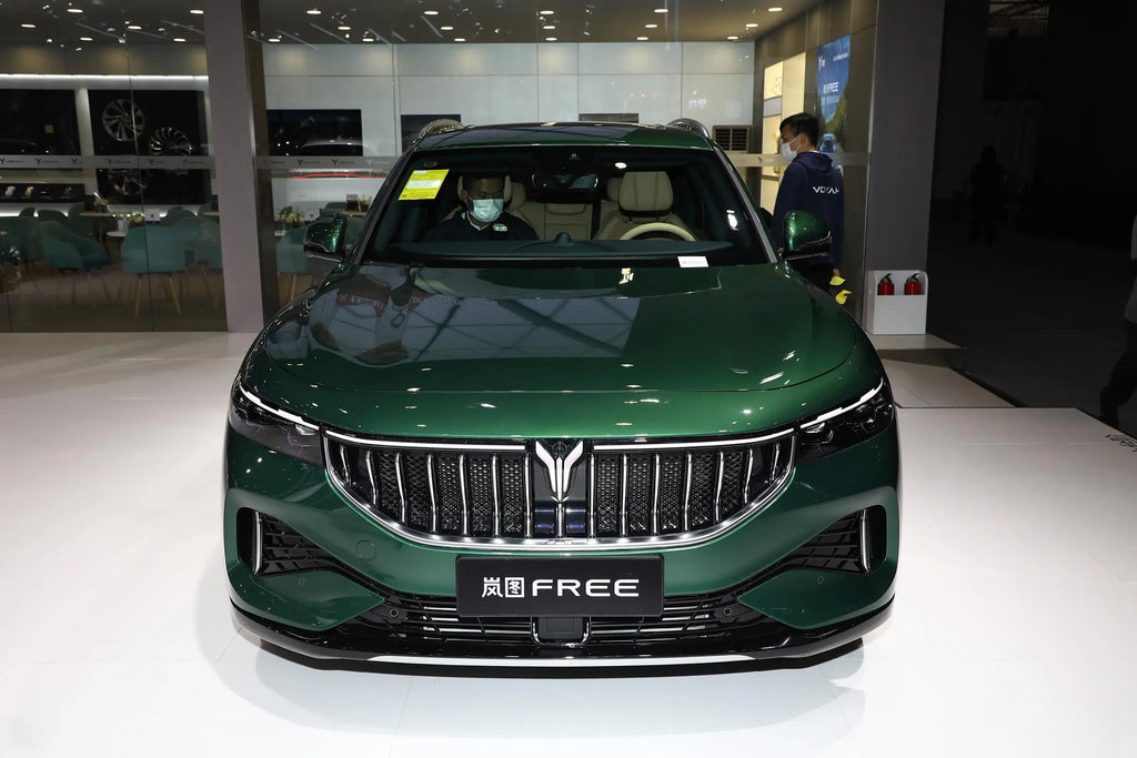 Used Hybrid 2024 860Km Electric Cars Long Range 200Km/H 5 Seat Suv 2023 High Speed 4Wd and 2Wd Rhd Voyah Free