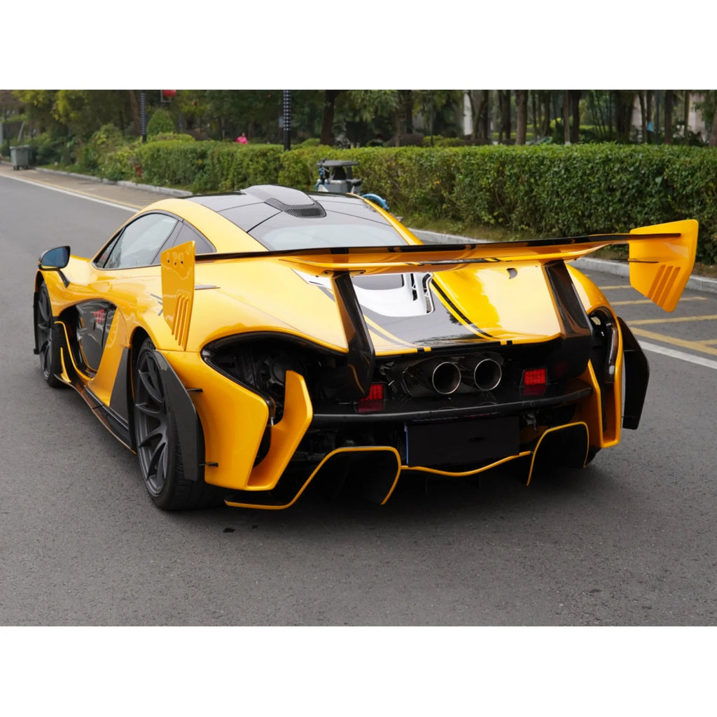 High Quality P1 Car Side Skirt Bumper Wing Exterior Decoration Tool Kit Suitable for McLaren P1 GTR Dry Carbon Fiber Body Kit