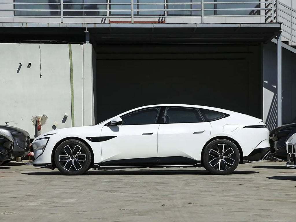 2025 Factory Wholesale Hot Sale Avatr 12 Gt New Energy Vehicle Luxury Avatr 12 AWD Long Range 605km Sedan Car Electric Avatar 12