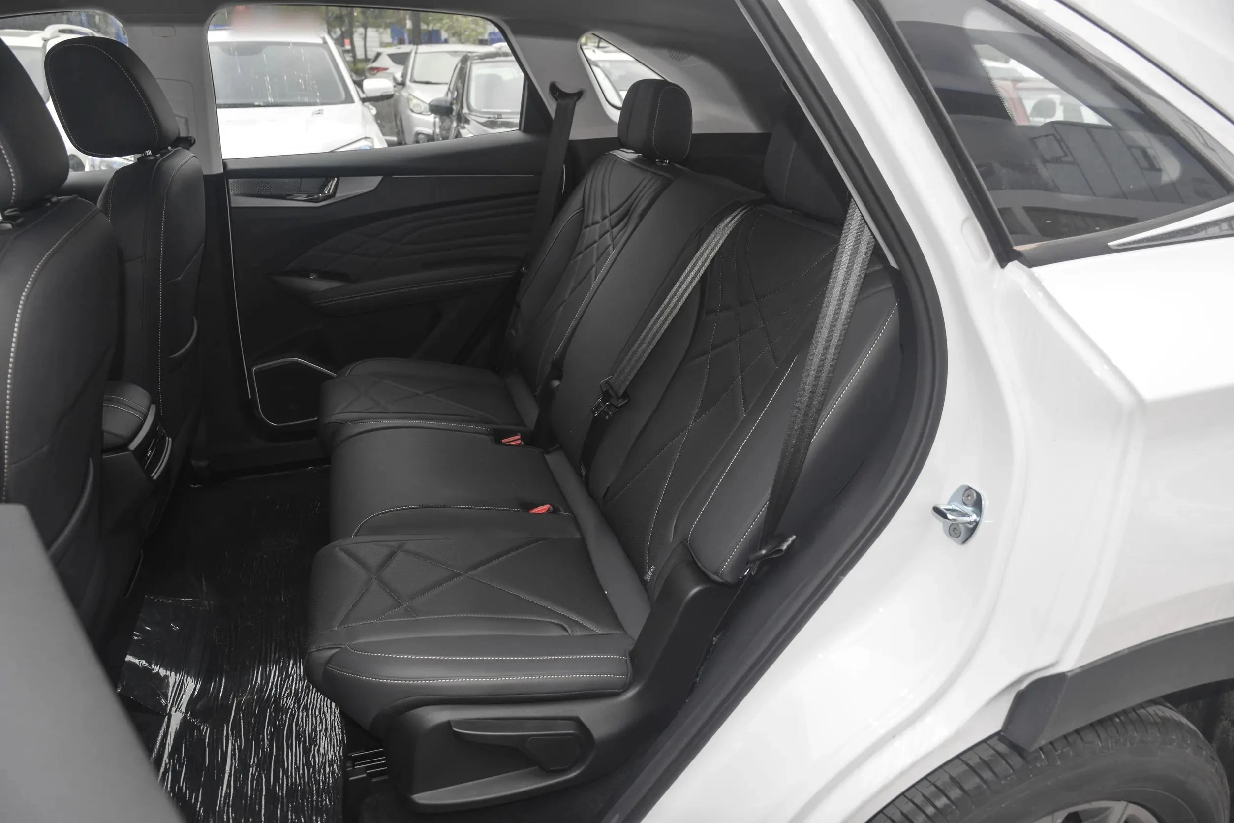 Africa Special Deal Kaiyi X7 SUV 1.6T 7DCT LHD China Suv Cars Kaiyi X7 Kunlun New Cars in Stock