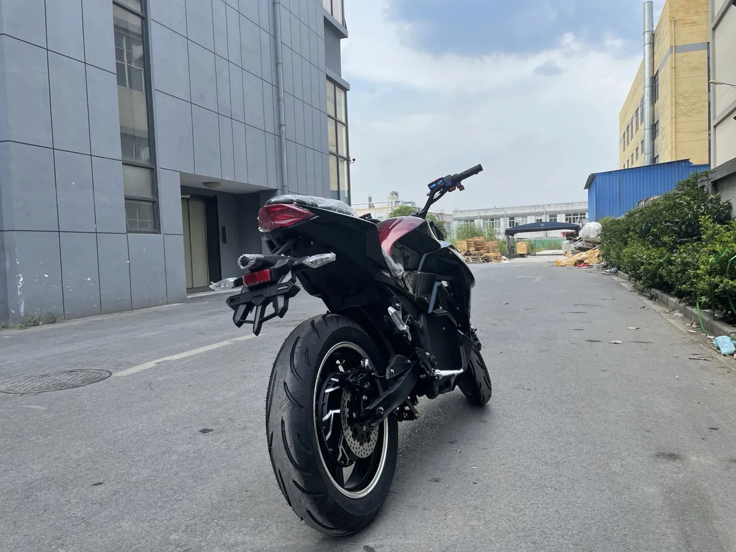 3000w 5000W Motor Electric 17 Inch Hub Motor Disc Brake Strong Power Customized Electric Scooter High Speed Electric Motorcycle