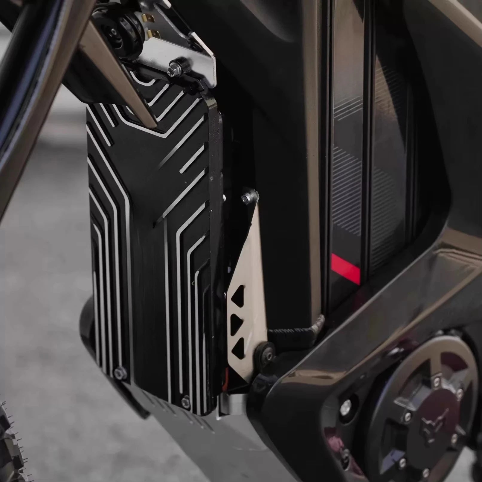 SXLL   2025 Gold/Black Fork Arctic Cloud Leopard XE Pro S Electric Motorcycle 72V 55Ah Powerful 20KW Off-Road Vehicle