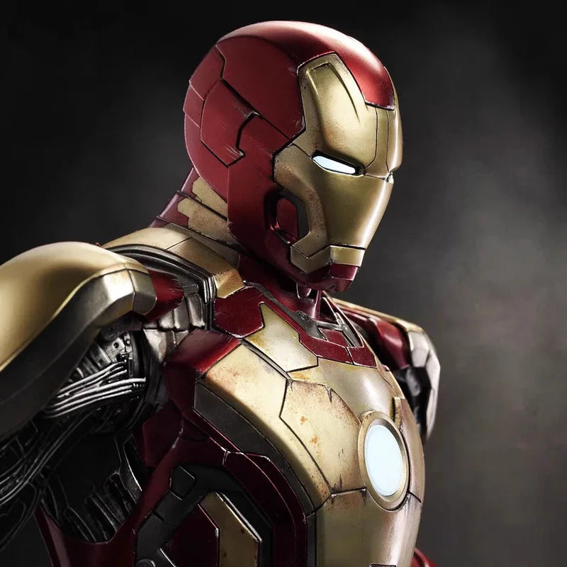 New Product In Stock 1/4 Brand New  Iron Man Mk42 Statue In Red And Gold Color Scheme Super Cool With Luminous Effect