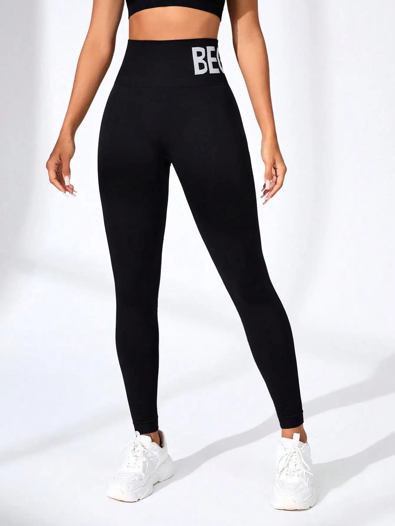 European and American Seamless Yoga Leggings with Waistband Lettering, Butt-Lifting, Quick-Dry Women's Breathable Tights for Pea