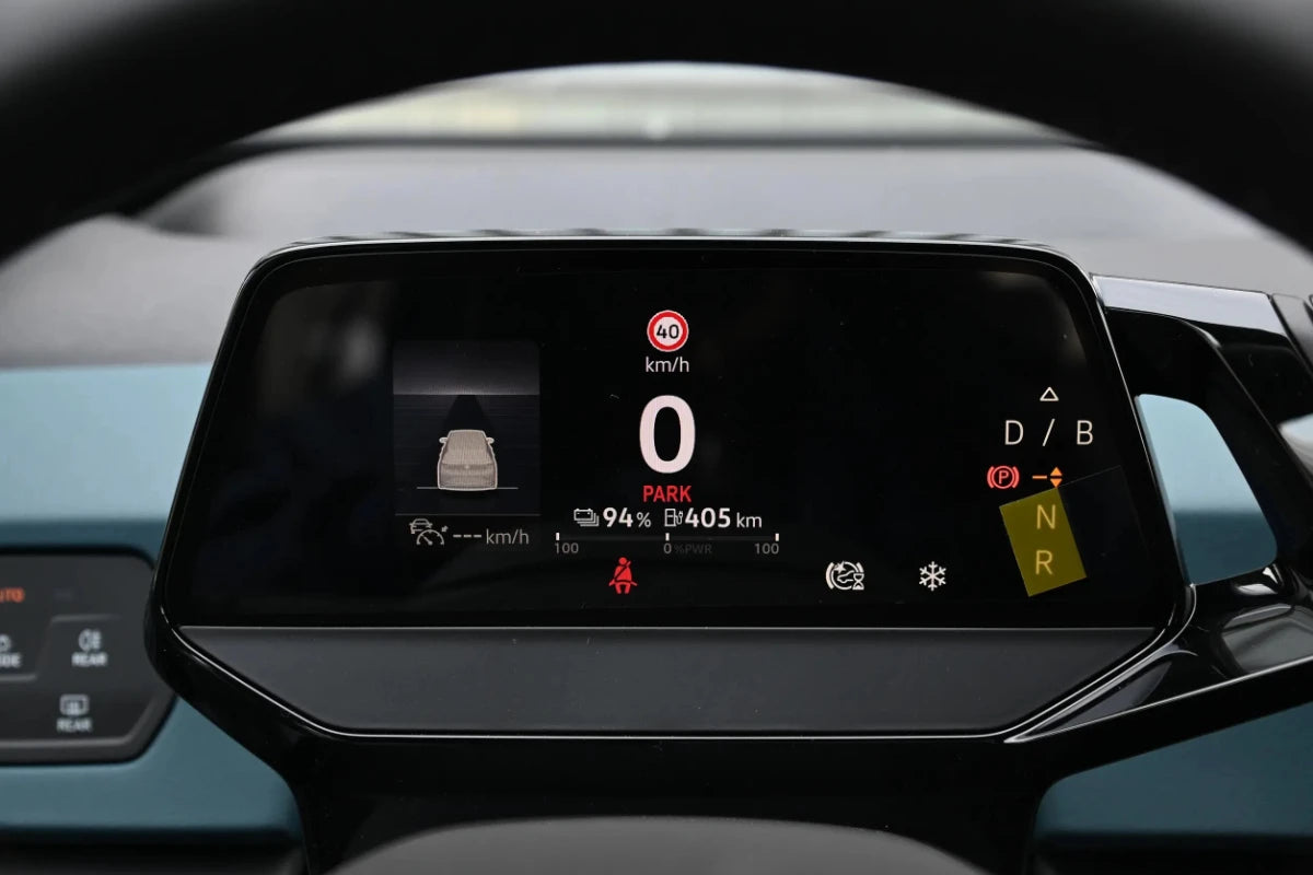 ID3 Left Hand Drive New Energy Vehicles Electric Cars Adults Long Endurance 5 Sets New Energy Left-hand Drive Vehicle