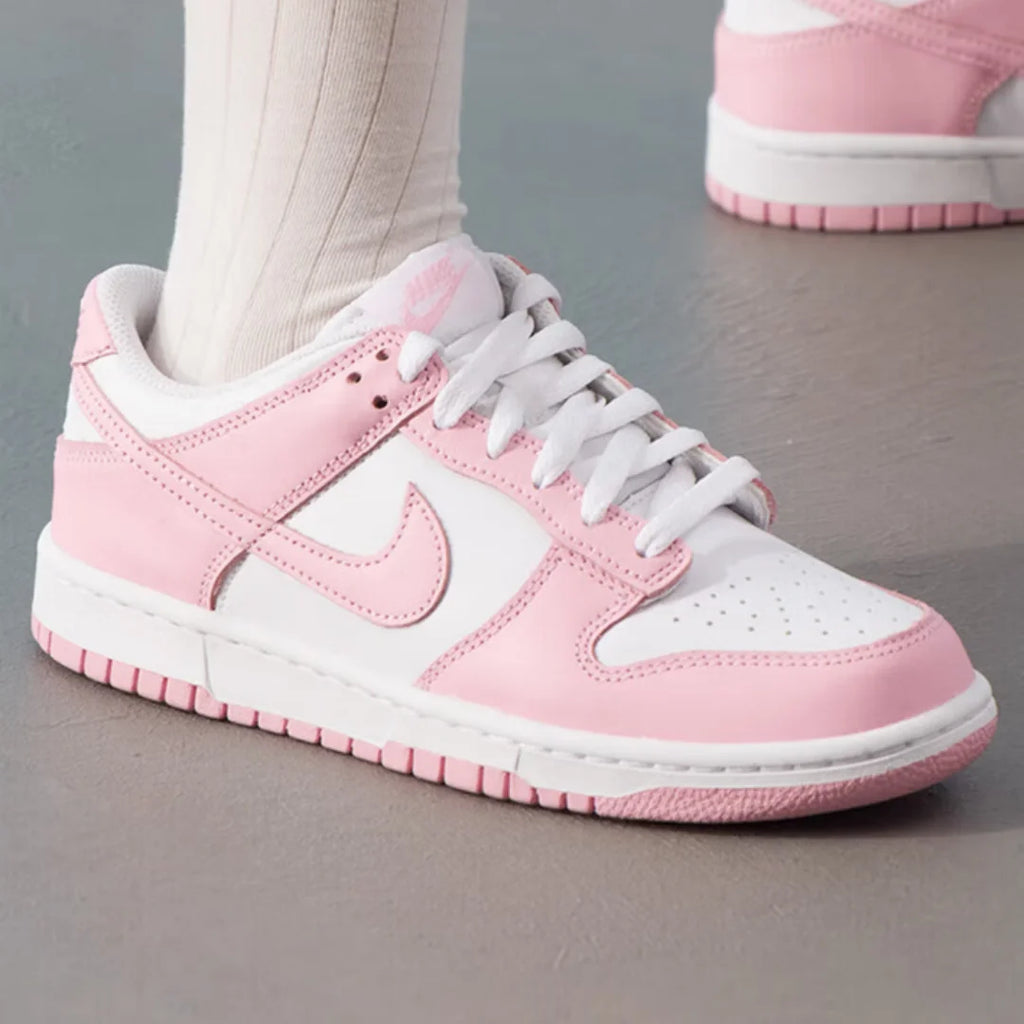 Nike (Nike) Youth Women's Shoes Dunk Low (Gs) Pink and White Daily Commuting Fashion Versatile Casual Sports Sneakers Fb9109-125