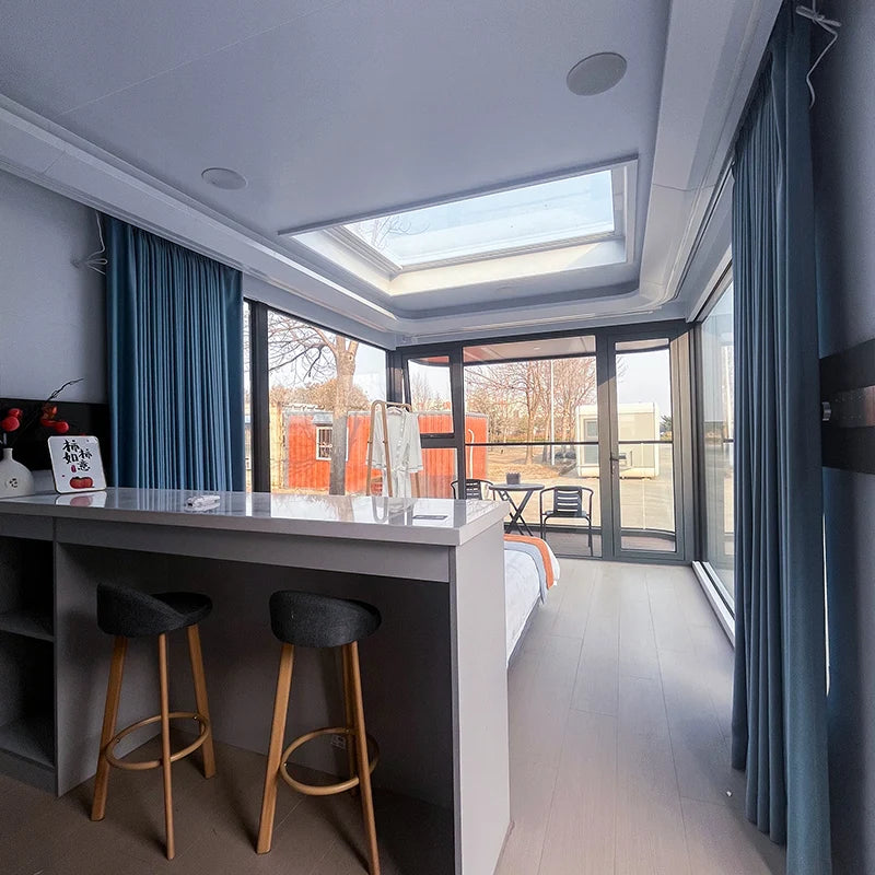 Leak Proof Luxury Prefabricated House Hot Insulation CE Approved High Quality Prefab Capsule House Space Capsule Home Modular