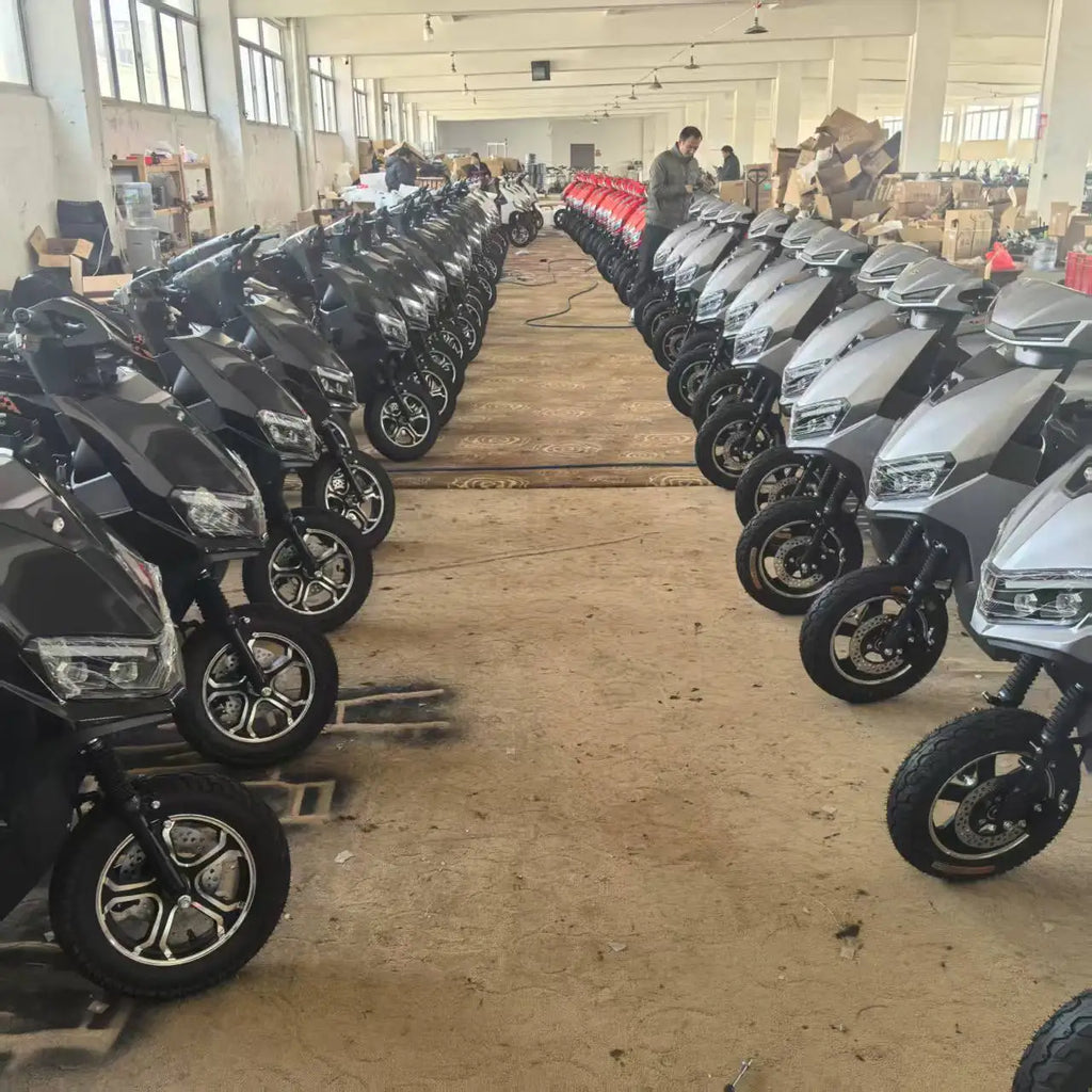 Urban Adult 60V-70V Mid Drive Motorcycle 60km/h Max Speed 500W-1500W Range Two-Wheeled Scooter/Ebike City Bike 1000W-5000W