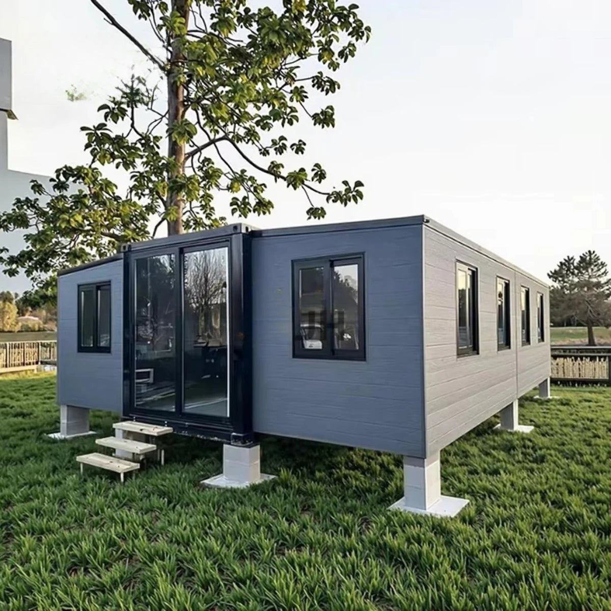 20ft 40ft 2 3 Bedroom Prefab Shipping Container Homes Prebuilt Container House Eco Friendly Solar Powered Compact Customizable