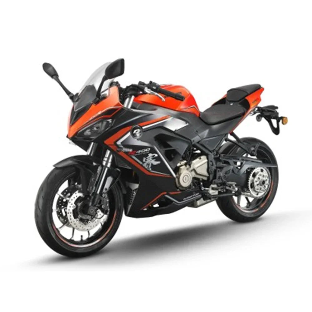 Fuel-efficient QJ Motorcycle 400cc Comfort Seating Powerful Performance Qianjiang Motor RACE 400