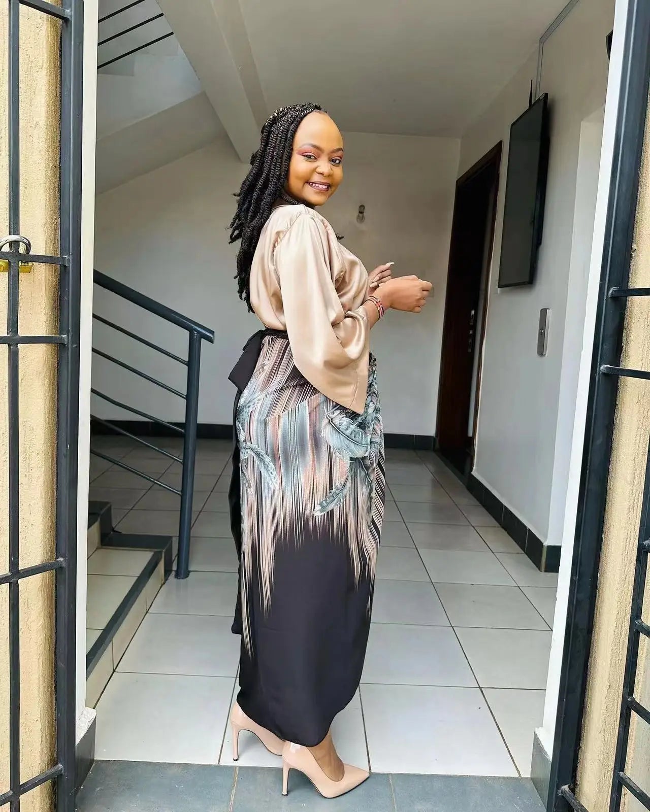 African Printed Two Piece Sets Skirt Womens O-neck Loose Flare Sleeve  Lace-up Skirt 2 Piece Suit Womens