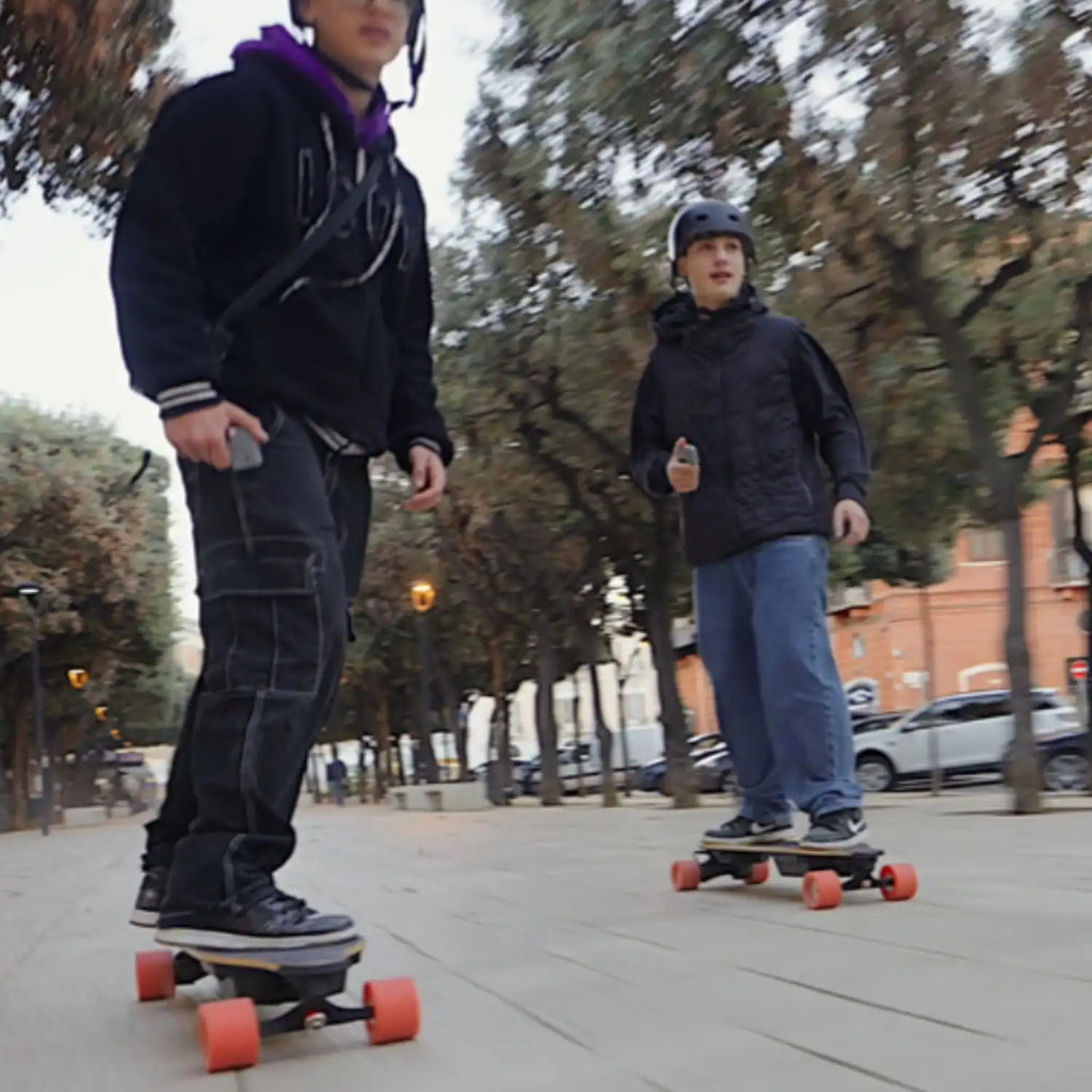 Meepo Go 4WD 3000W Electric Scooter, 45kph 32km Range, 30% Incline Flex Bamboo Deck IP54 Waterproof - Adults Electric skateboard