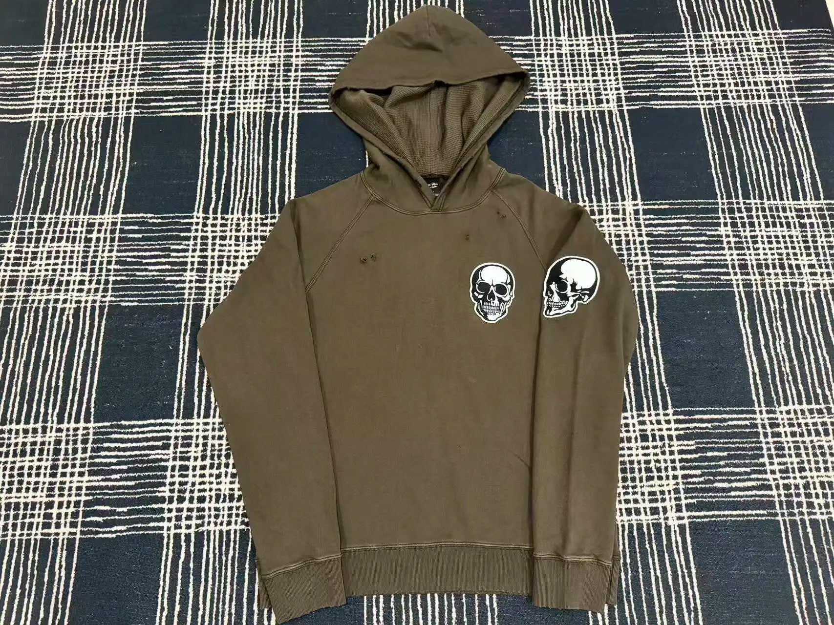Number SS04 Double Skull Sweater