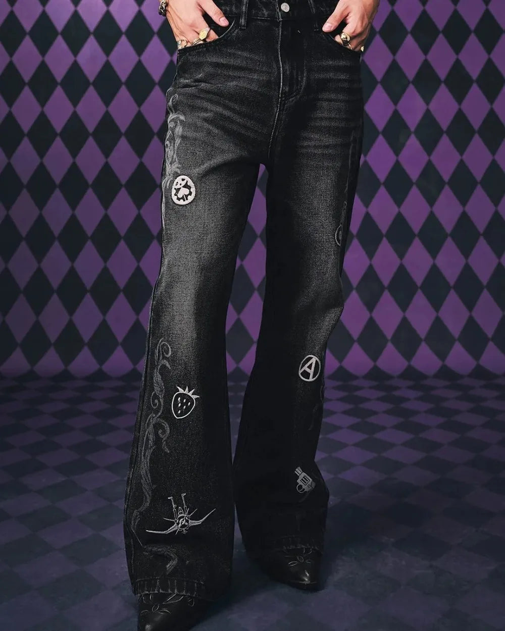 JoJo's Bizarre Adventure Black Flared Jeans Men Embroidery Streetwear Loose Casual Washed Denim Pants Anime Inspired Trousers