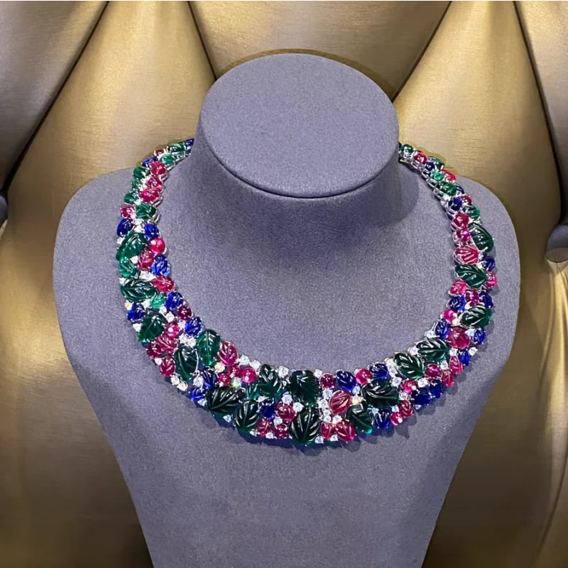 BELLUX Heavy Design Top Quality Ultra Luxury 925 Silver Synthetic Gemstone Carving Fruit Leaf Wide Edition Vintage Necklace