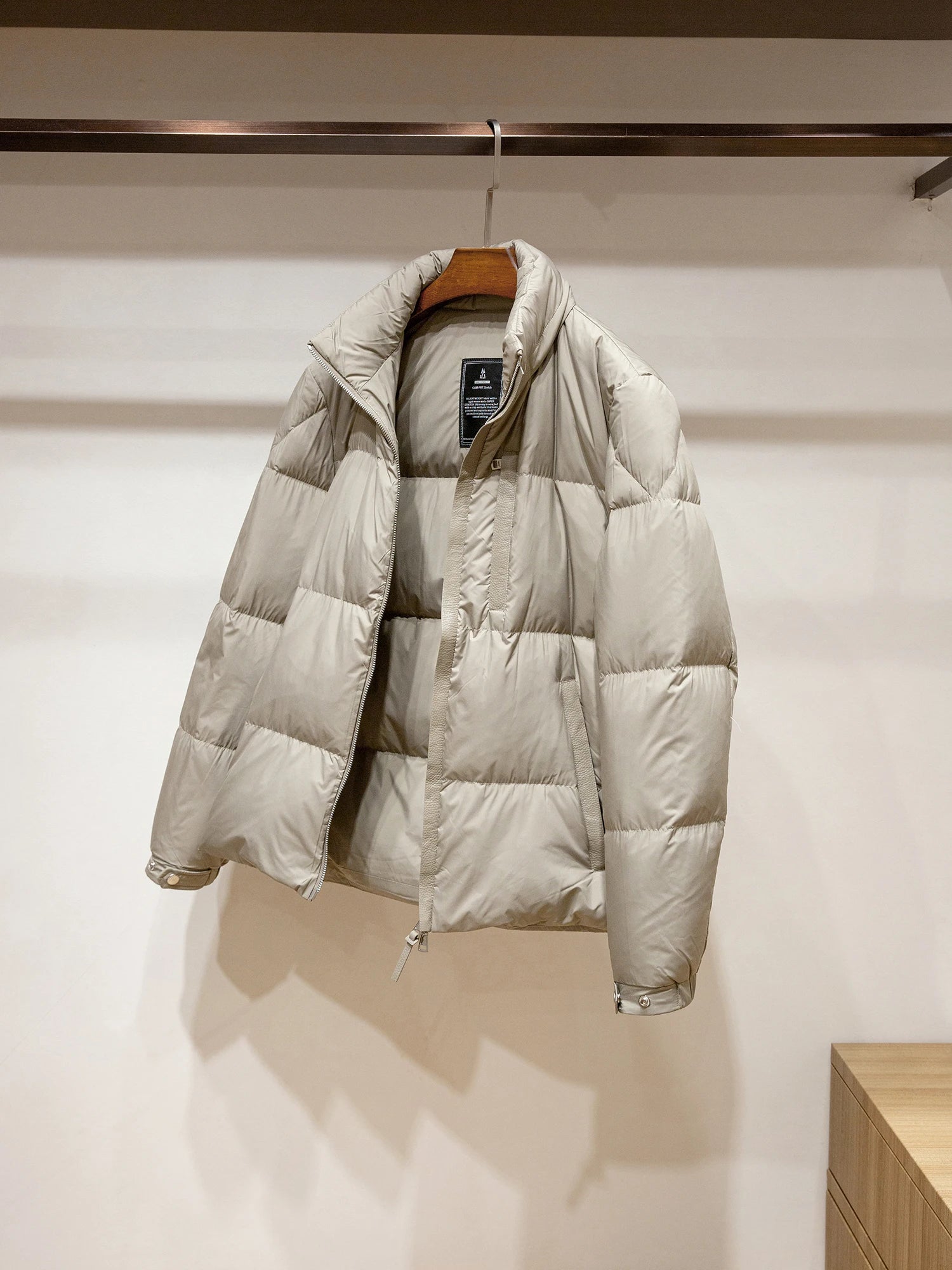 Men's High-Fluffy White Goose down Jacket Urban Outdoor Casual Hooded Stand-Up Collar Warm Filled Coat