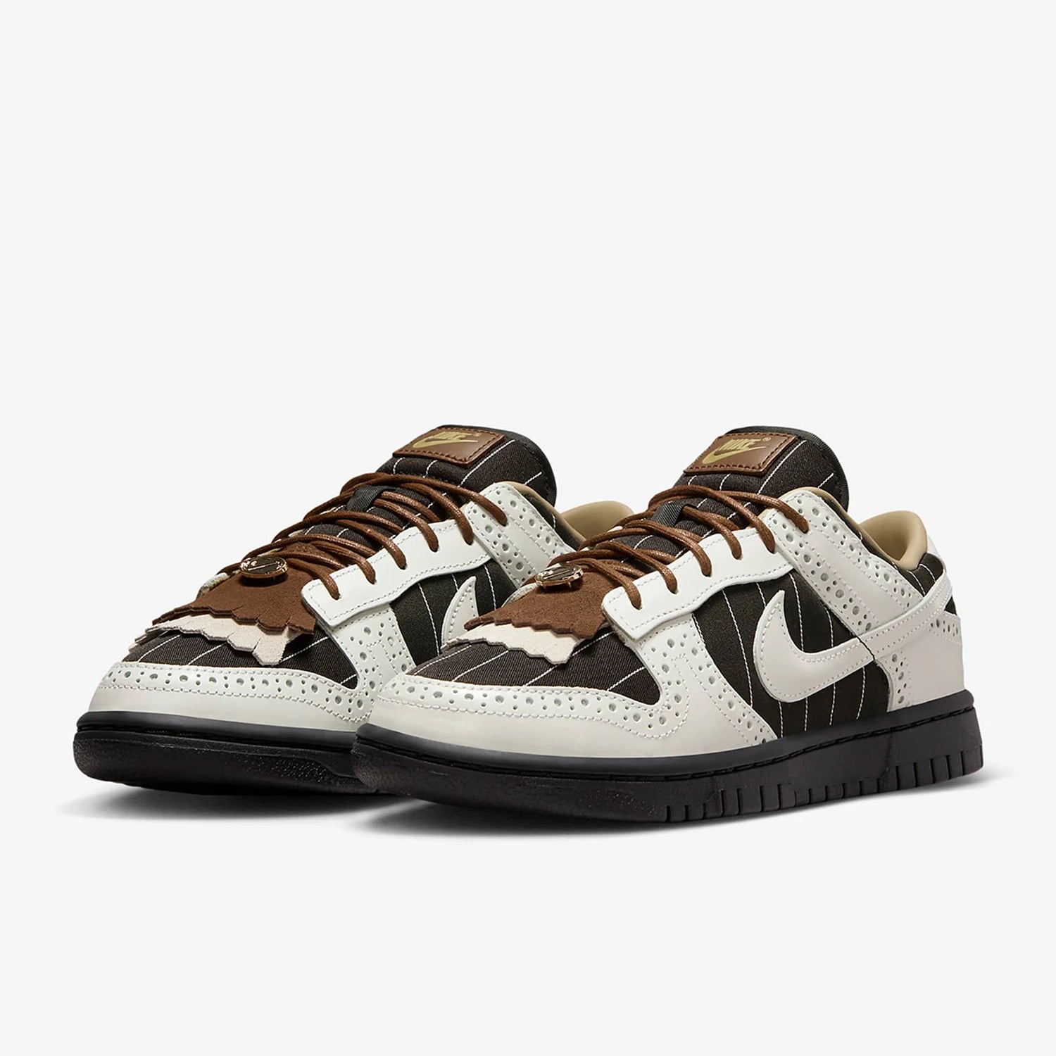 Nike Authentic Dunk Low LX Women's Classic Cushioned Skate Shoes FV3642-010