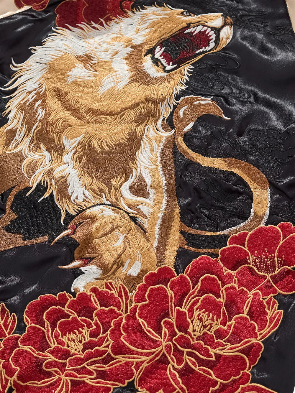 Fashion Anime Lion Flower Embroidered Zipper Jacket Streetwear Hip Hop Men's Harajuku Japanese Baseball Coat Bomber Jacket