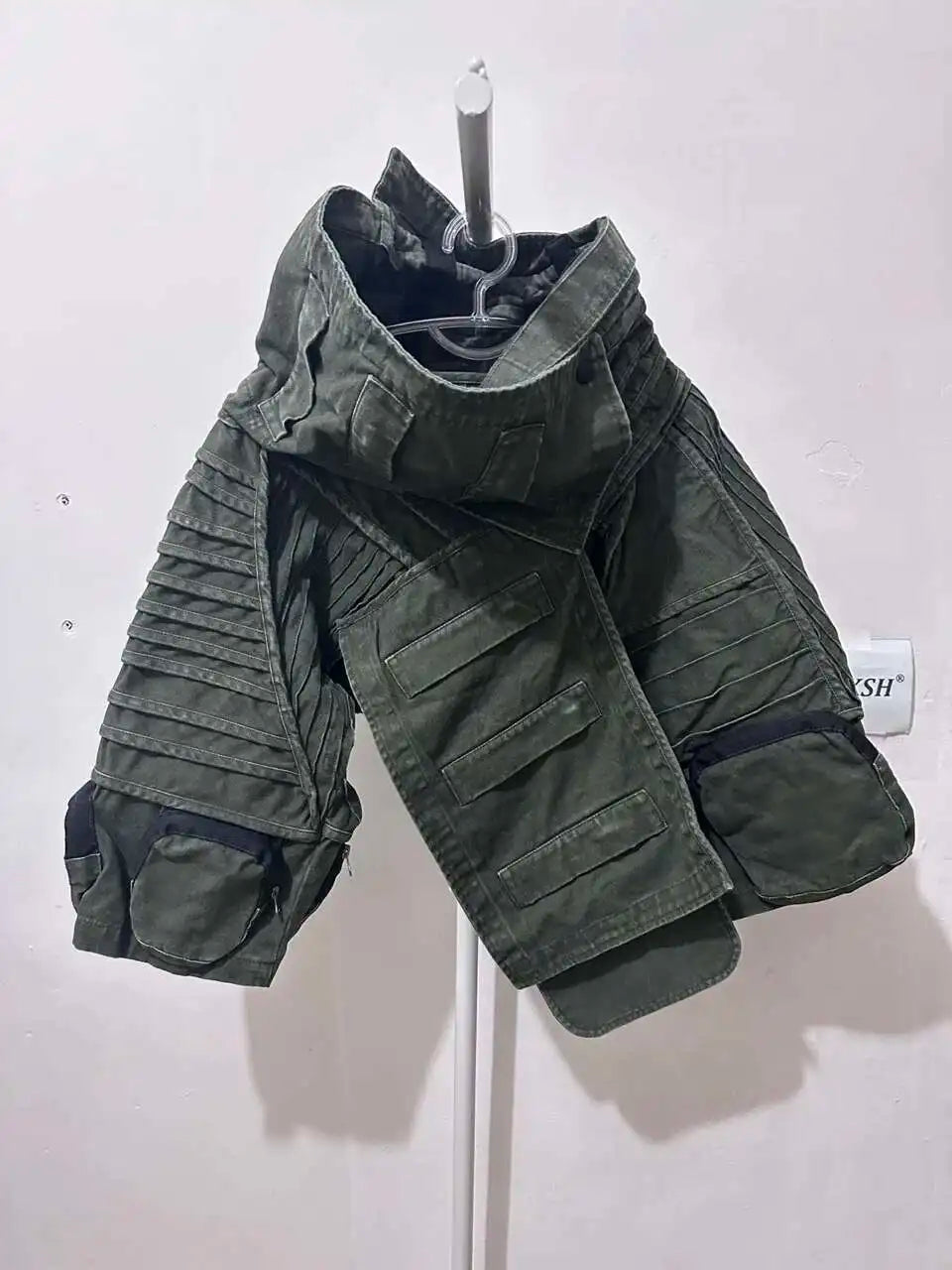 HKSH Spring New Men Tide Punk Sand Waste Land COS Asymmetric Deconstruction Pleated Coats Futuristic Washed Short Jackets HK4206