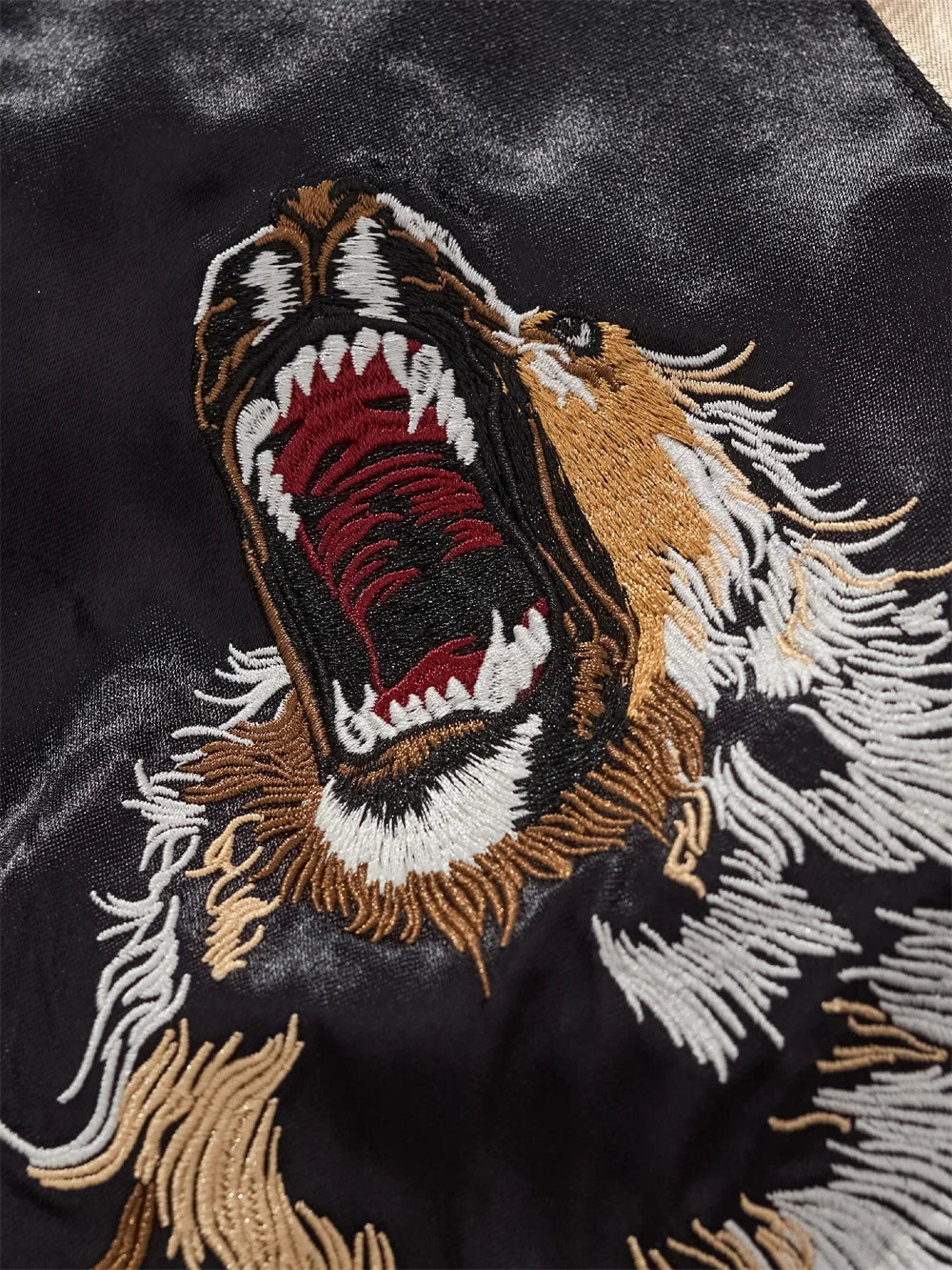 Fashion Anime Lion Flower Embroidered Zipper Jacket Streetwear Hip Hop Men's Harajuku Japanese Baseball Coat Bomber Jacket