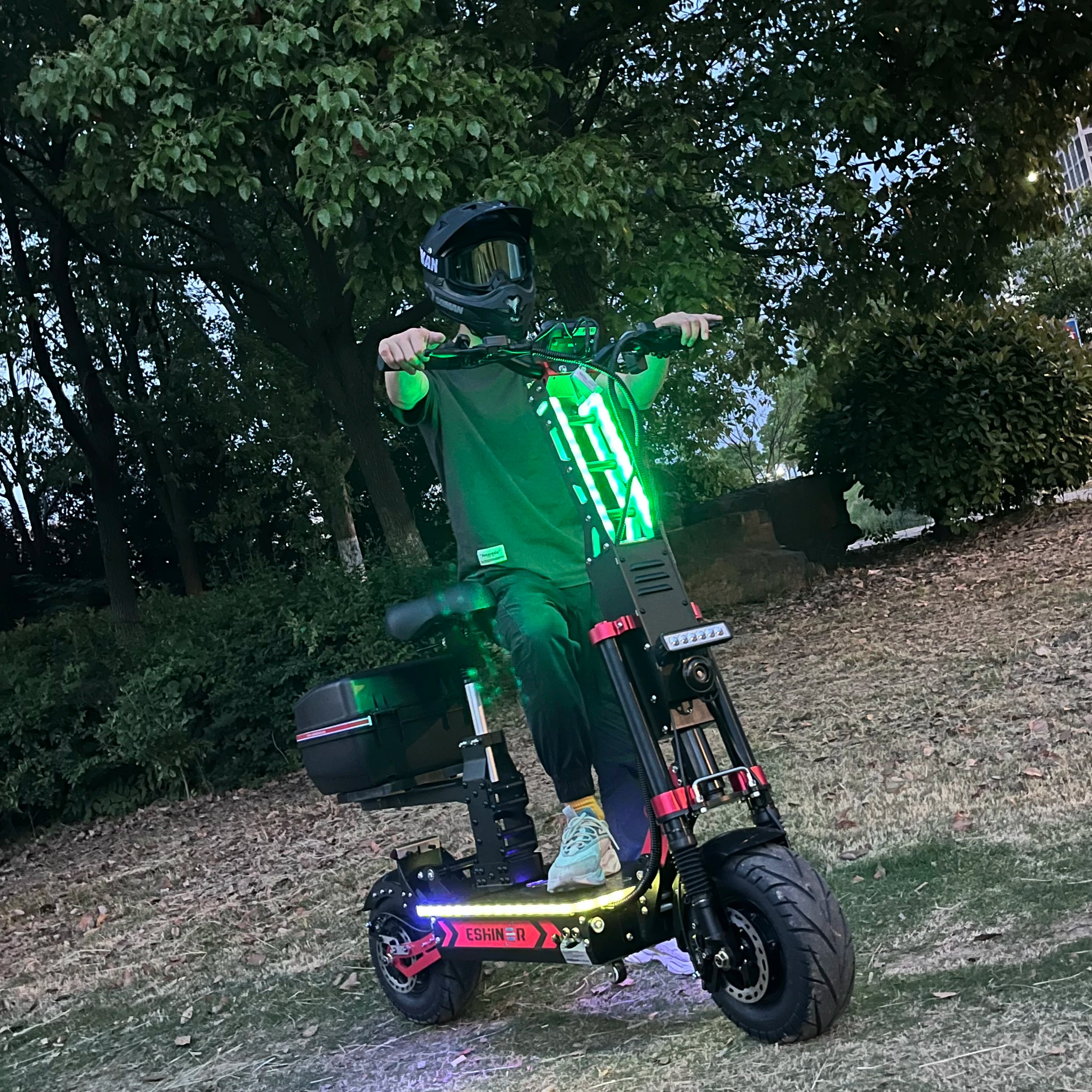 72V 60-300KM Long Range Electric Scooter Adults 12000W 15000W 10000W 8000W E Scooter Dual Motor 13/14 Inch Street Off Road Tire