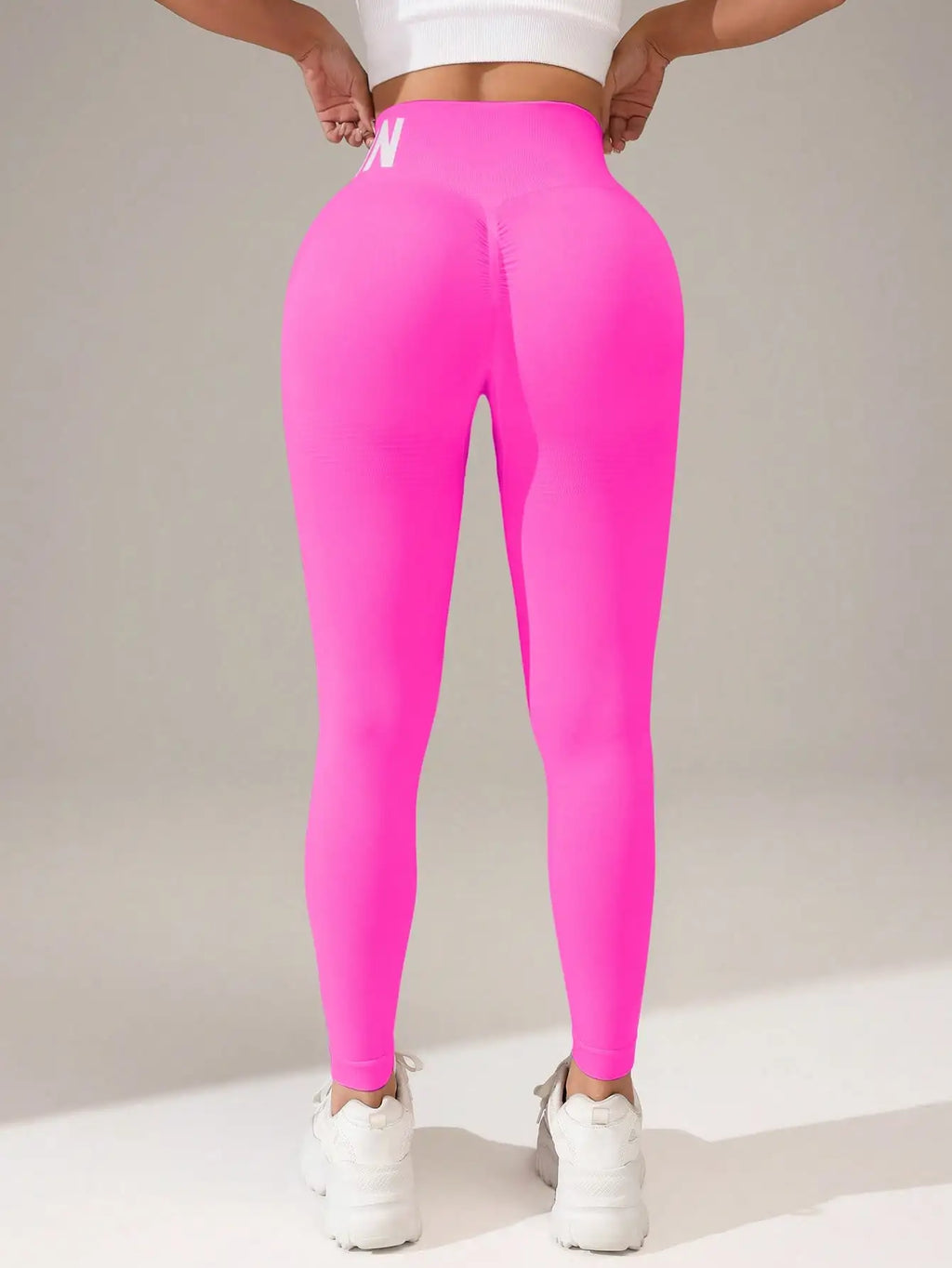 European and American Seamless Yoga Leggings with Waistband Lettering, Butt-Lifting, Quick-Dry Women's Breathable Tights for Pea