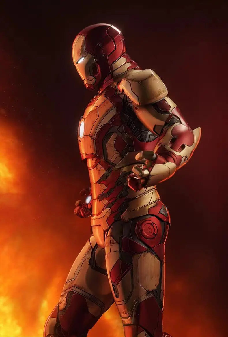 New Product In Stock 1/4 Brand New  Iron Man Mk42 Statue In Red And Gold Color Scheme Super Cool With Luminous Effect