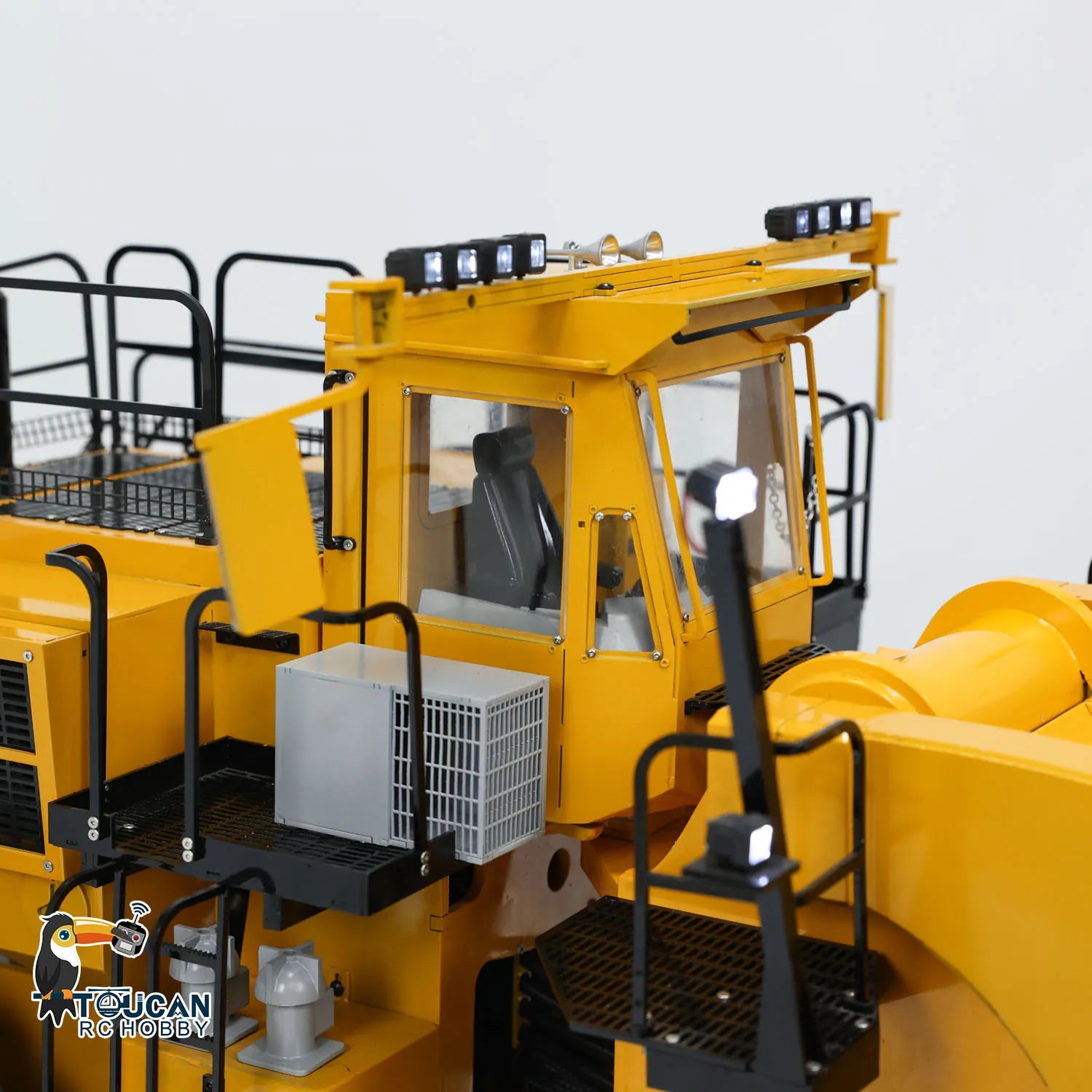 1/14 L2350 Heavy RC Hydraulic Loader RTR Machine FlySky ST8 Radio Control Construction Vehicle Car Smoking Unit Light Sound Toy