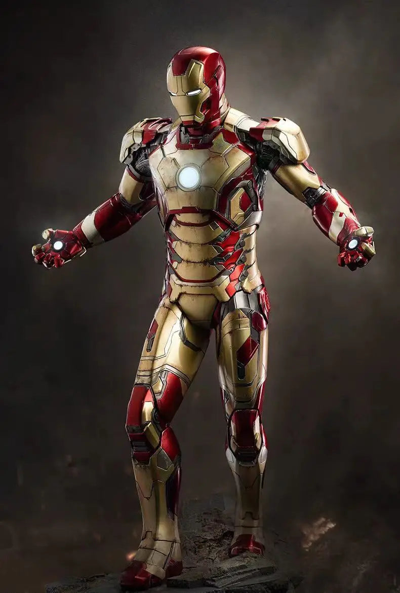 New Product In Stock 1/4 Brand New  Iron Man Mk42 Statue In Red And Gold Color Scheme Super Cool With Luminous Effect
