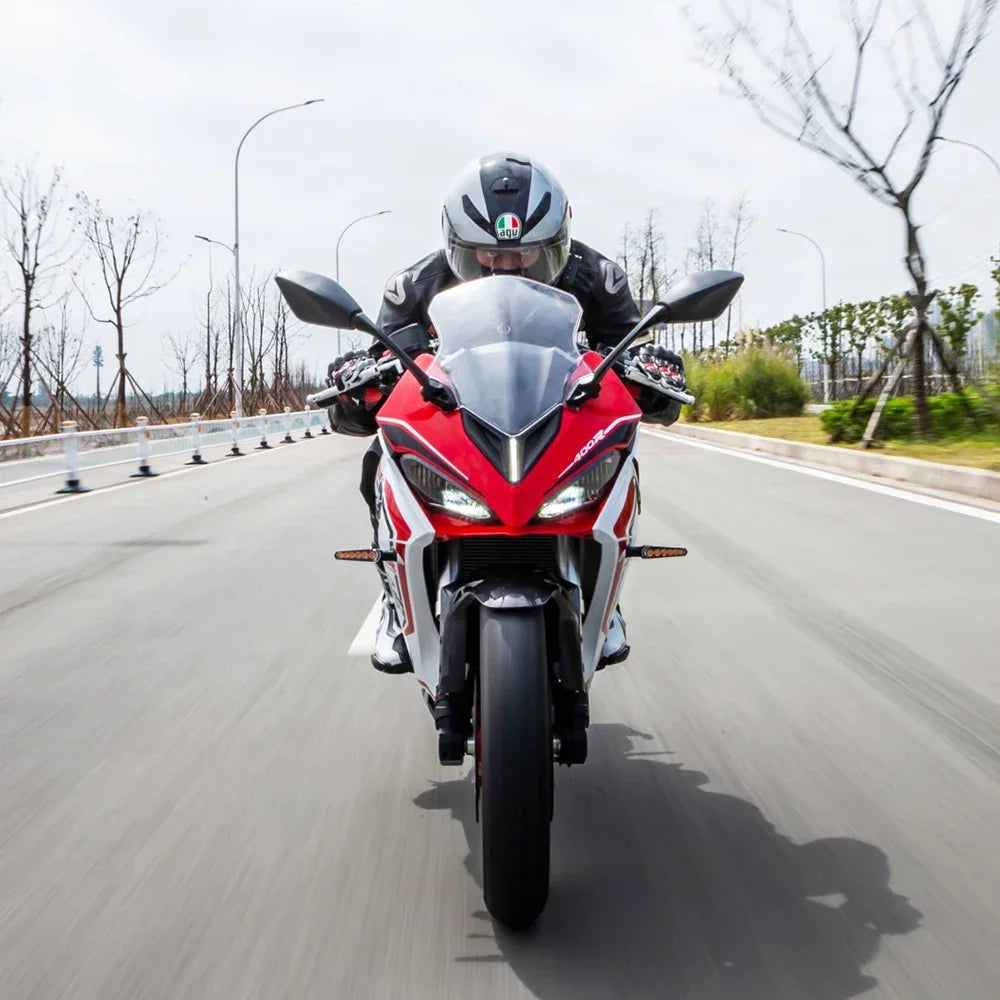 Fuel-efficient QJ Motorcycle 400cc Comfort Seating Powerful Performance Qianjiang Motor RACE 400