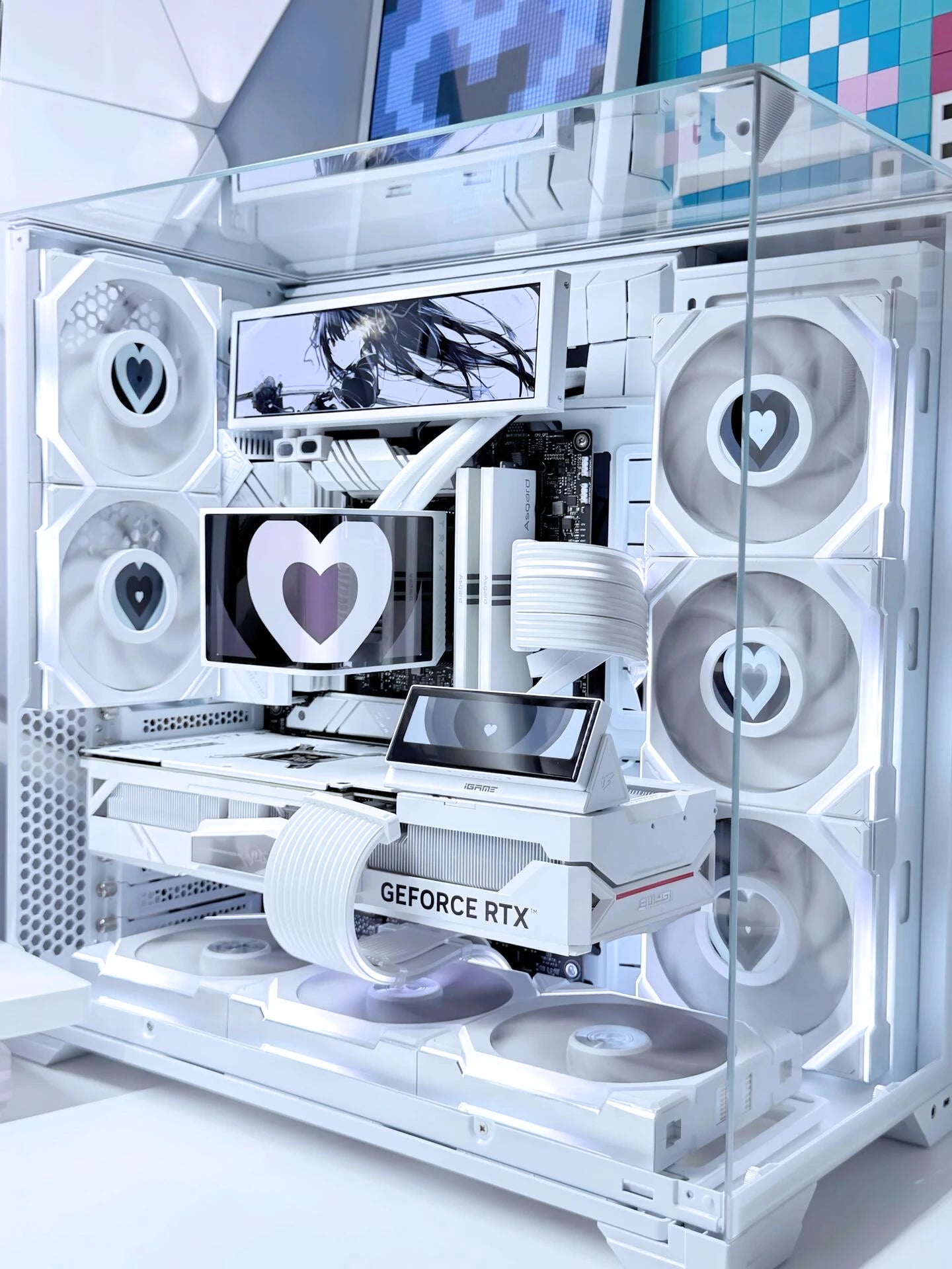 Pure white high-end sea view room computer host 9800X3D 5080 appearance desktop