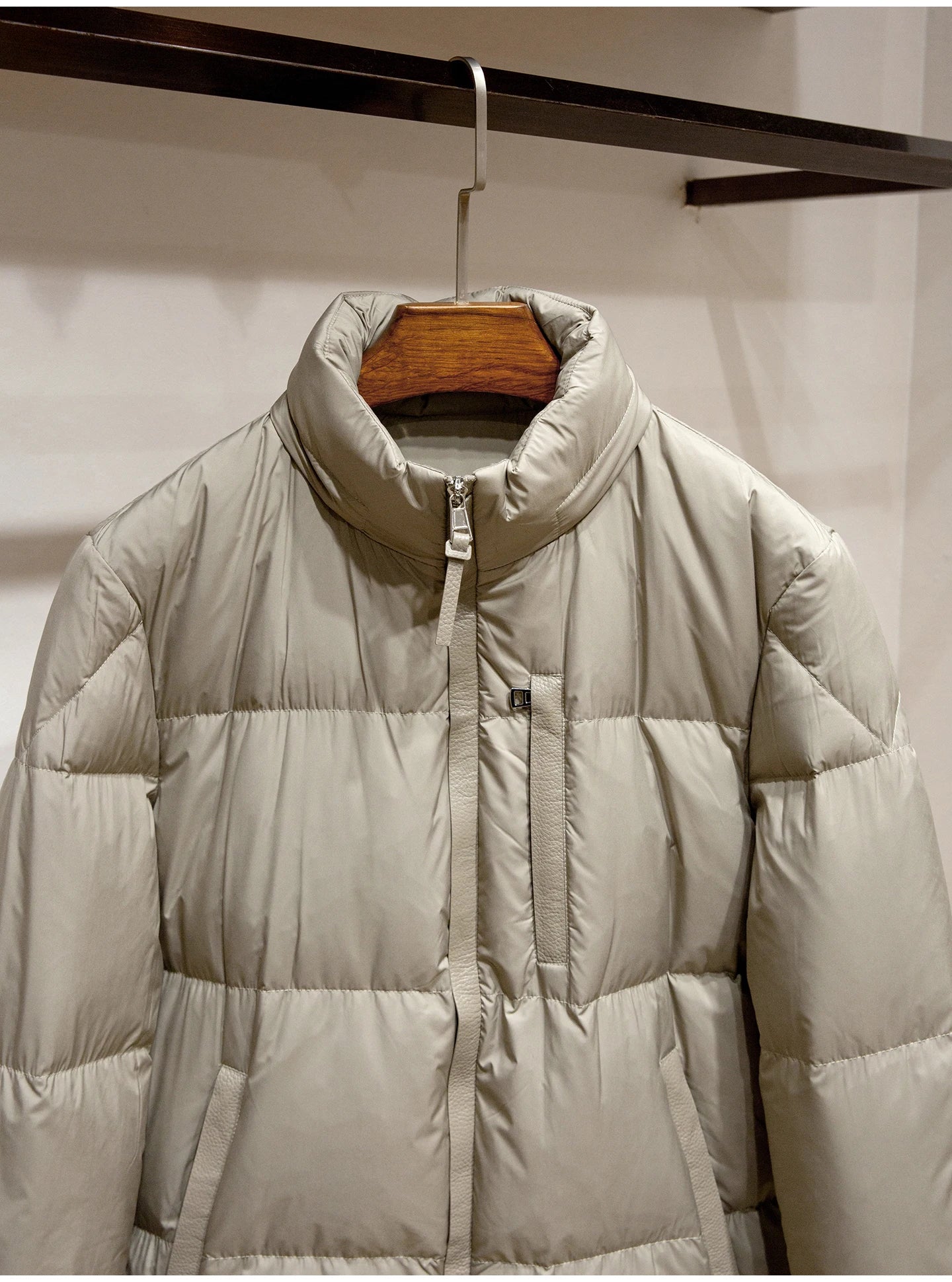 Men's High-Fluffy White Goose down Jacket Urban Outdoor Casual Hooded Stand-Up Collar Warm Filled Coat