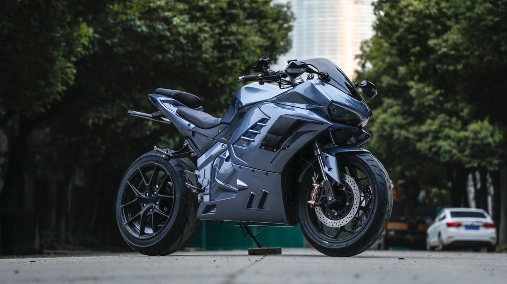 Full Size Sport Powerful 8000W  Electric  Motorcycle  Diavel 150km/h