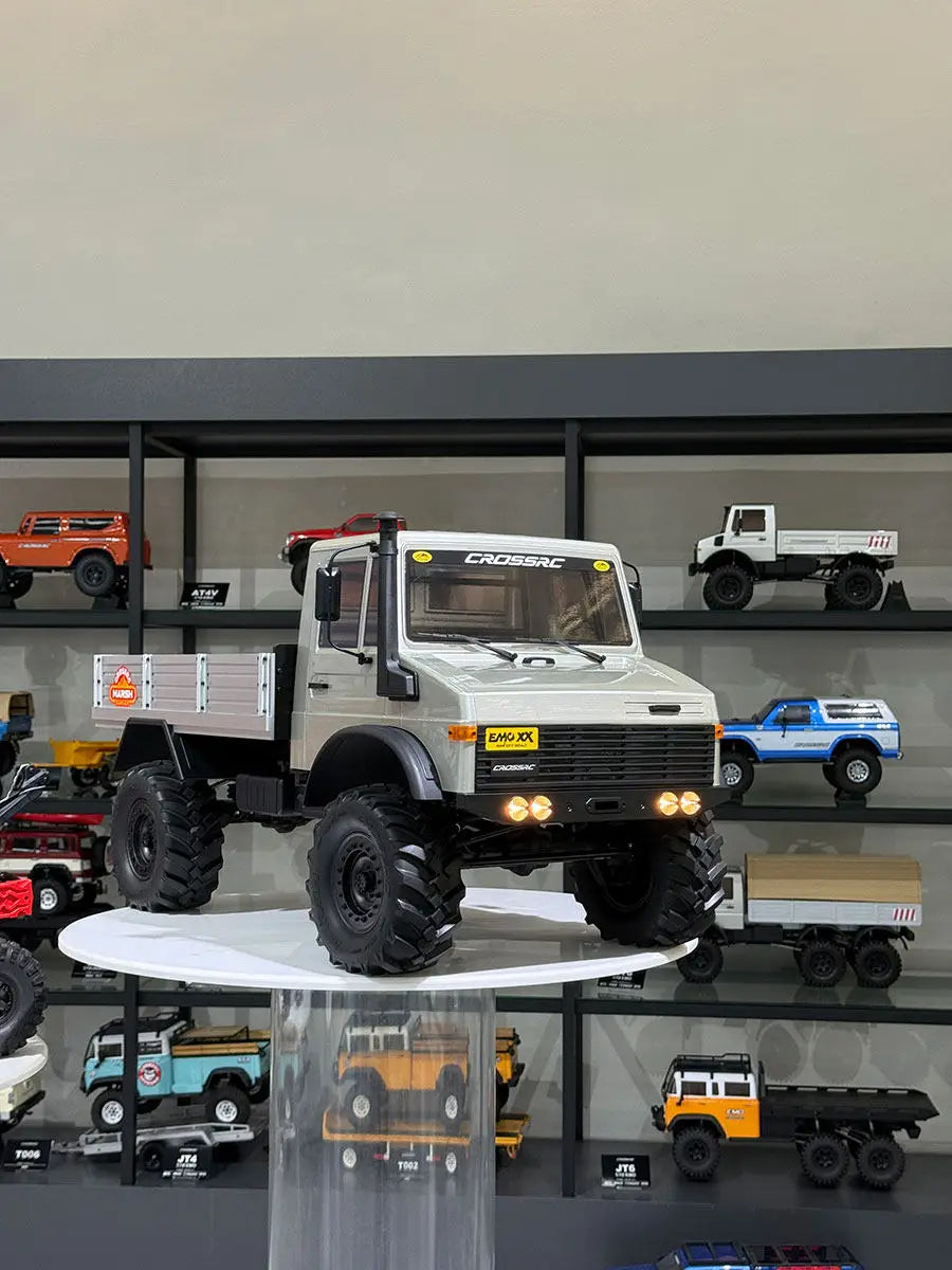 In Stock Emo Xx 1/6 Rc Electric Remote Control Climbing Truck Rock Breaker Off Road Vehicle With Led Strobe Lights For Hobbyists
