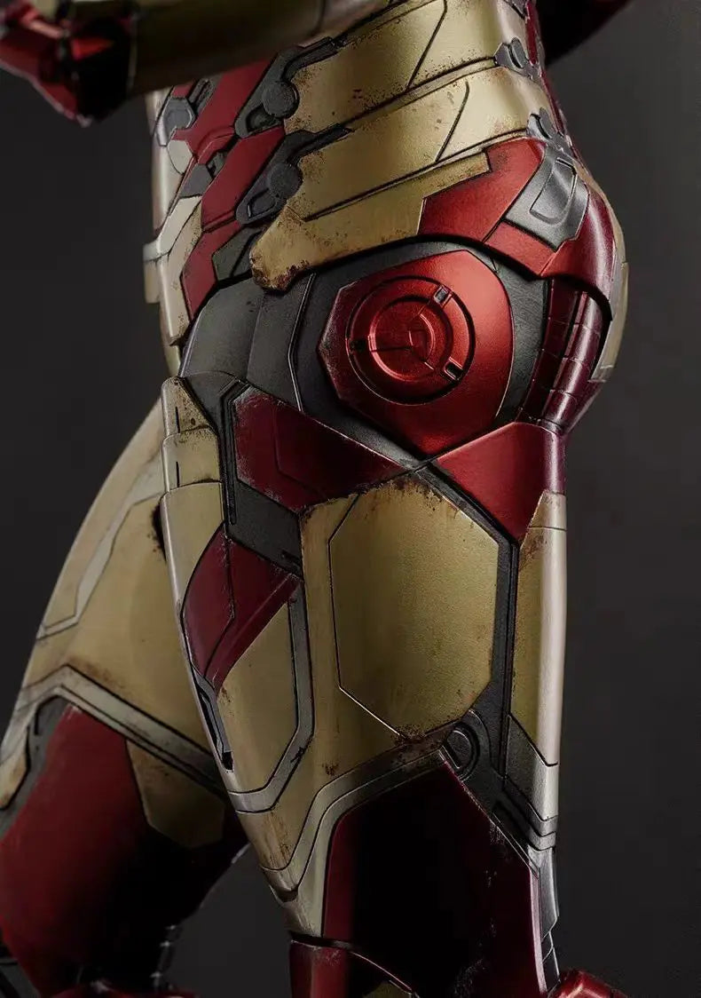 New Product In Stock 1/4 Brand New  Iron Man Mk42 Statue In Red And Gold Color Scheme Super Cool With Luminous Effect