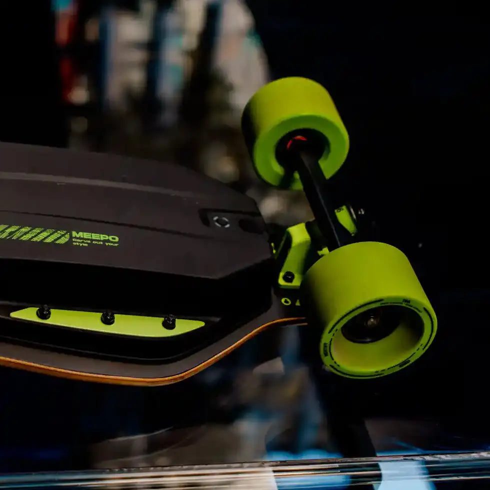Meepo Envy NLS3 Pro 4WD Scooter, 52kph 38km Range, Dual 2500W Motors, Bamboo Deck, Fast 2h Charge, Electric skateboard