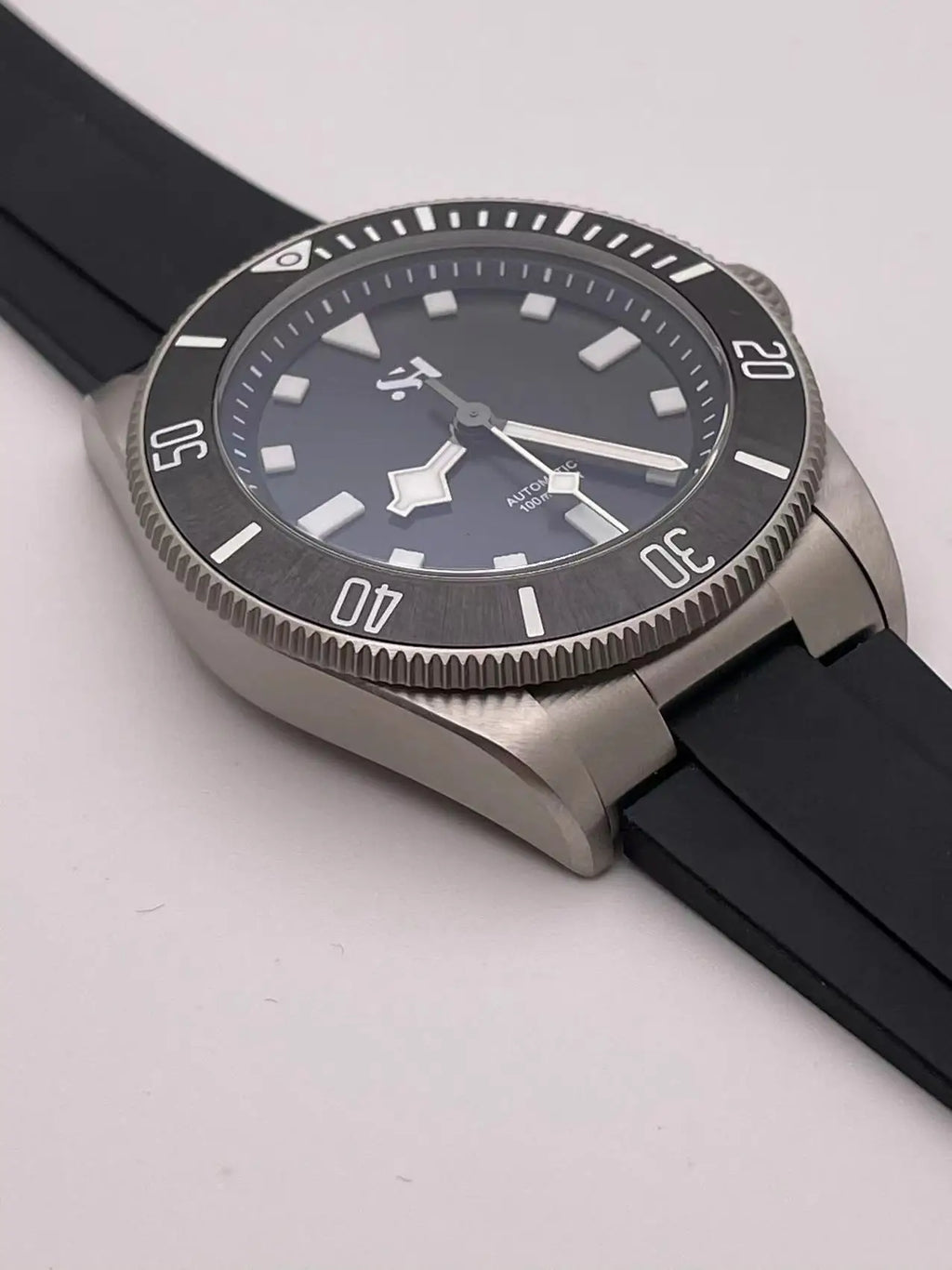 SH Luxury Men's Watches 39mm Automatic Mechanical Wristwatches Swiss BGW-9 luminous 10 Bar Waterproof Sapphire Watch Gift