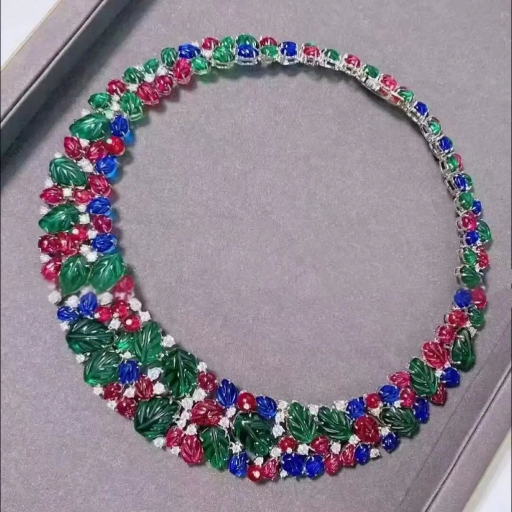 BELLUX Heavy Design Top Quality Ultra Luxury 925 Silver Synthetic Gemstone Carving Fruit Leaf Wide Edition Vintage Necklace