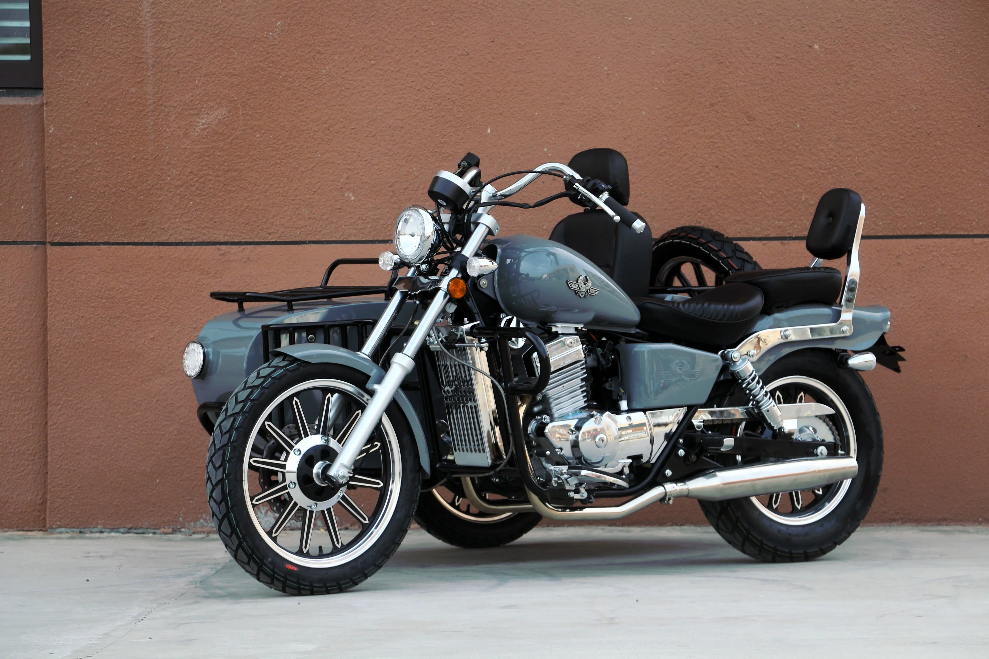 Three Seats Fuel Motorcycle New Arrival Motorcycle with Sidecar 400cc High Speed Double Rear Absorber